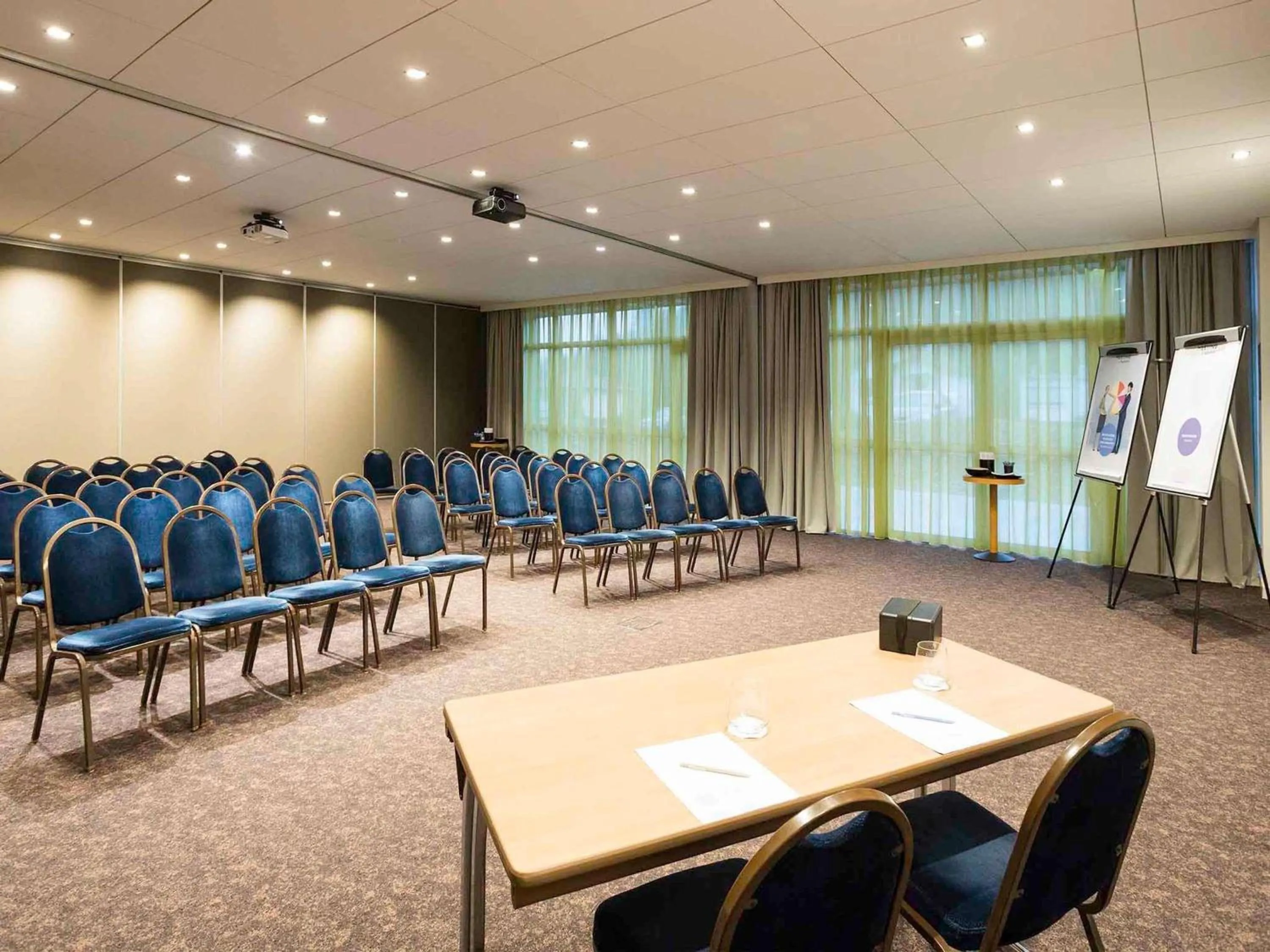 Meeting/conference room in Novotel Resort & Spa Biarritz Anglet