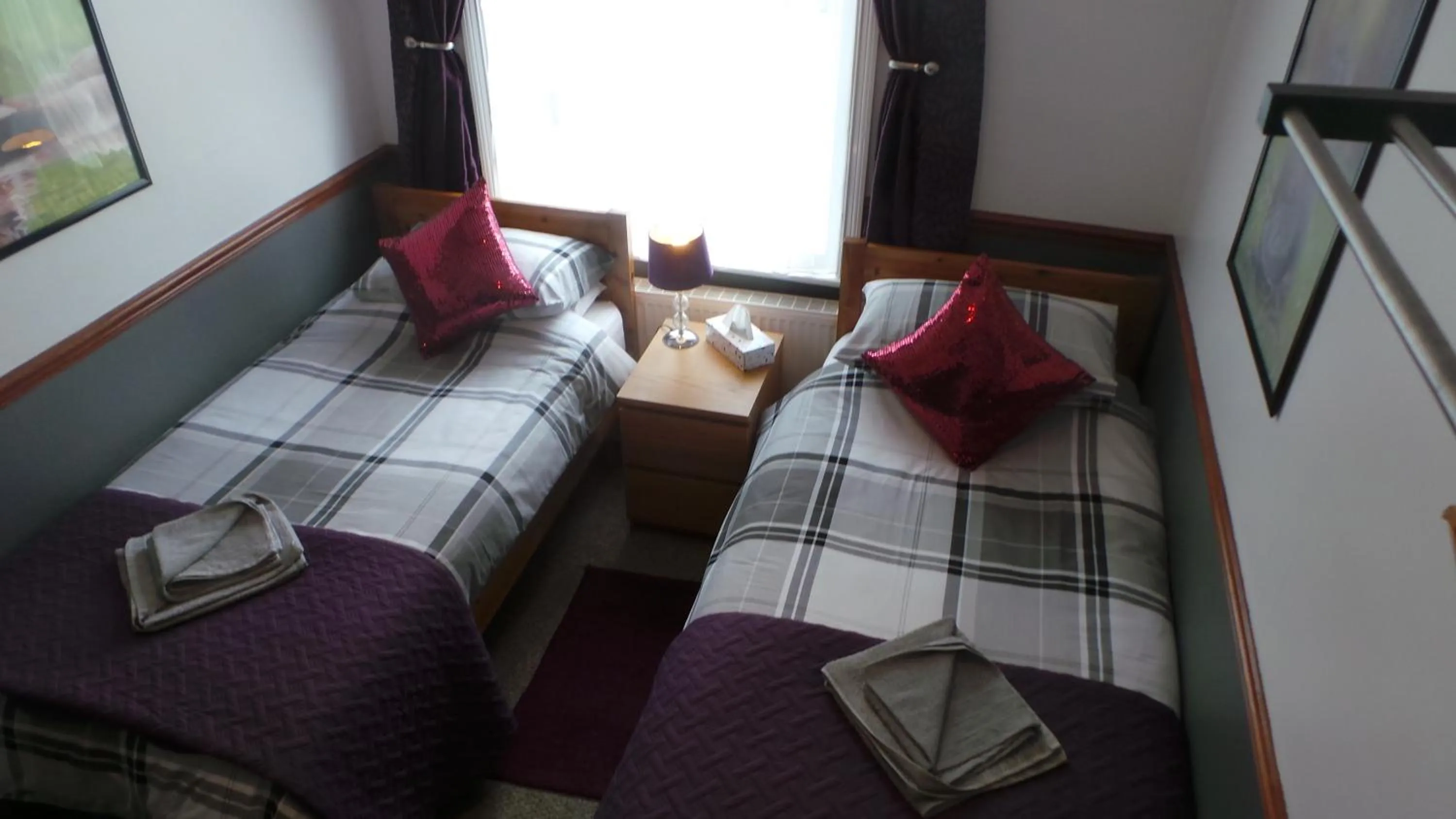 Bedroom, Bed in The Oakcliffe