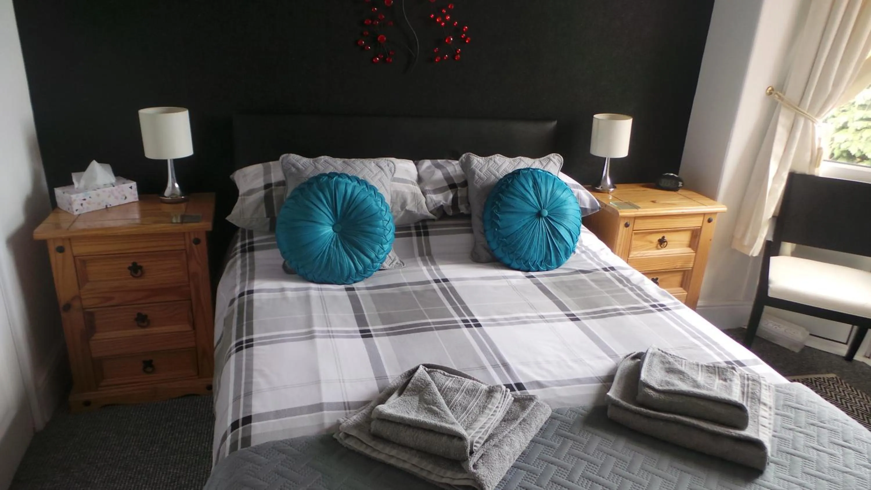 Bedroom, Bed in The Oakcliffe