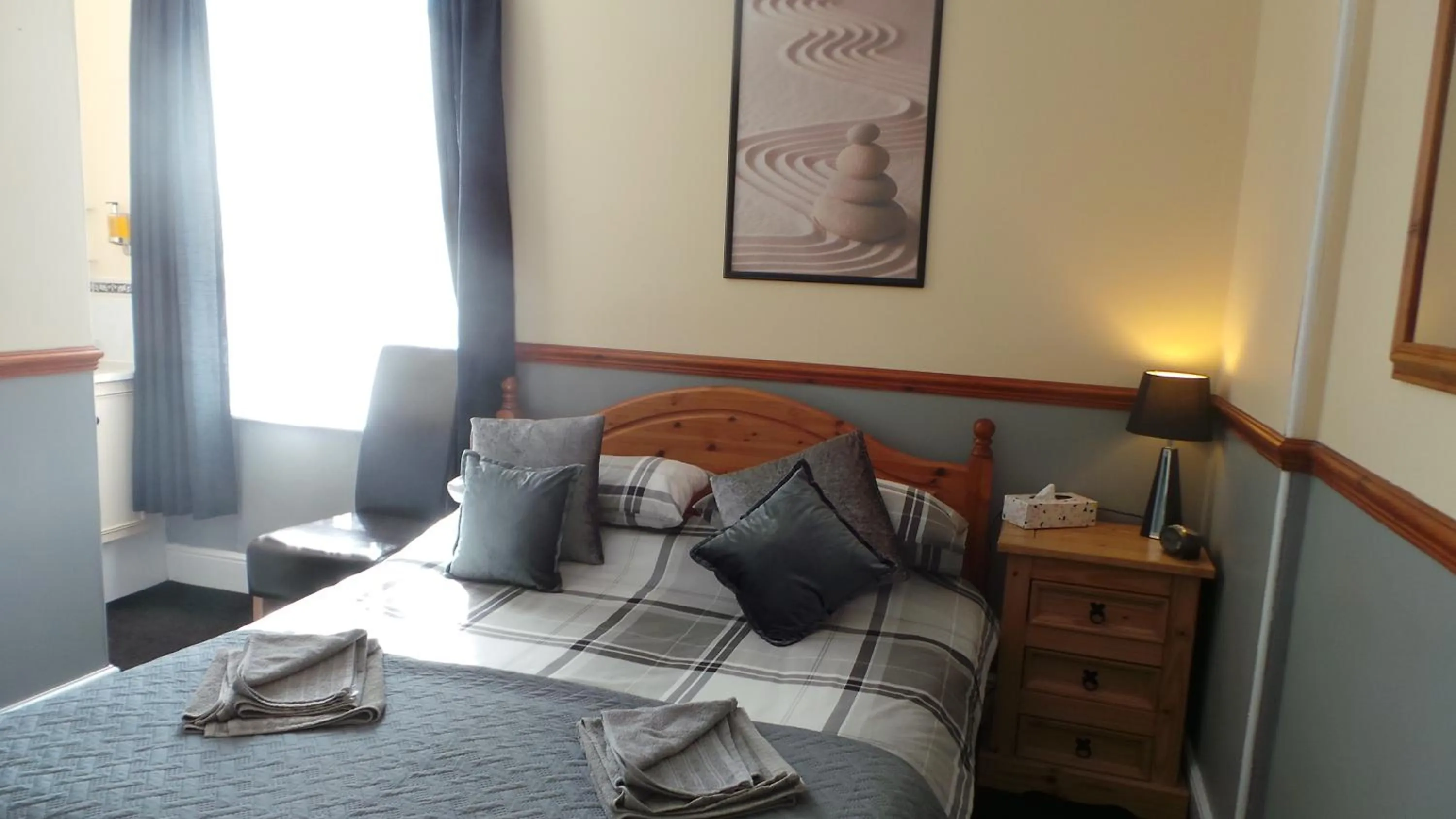 Bedroom, Bed in The Oakcliffe