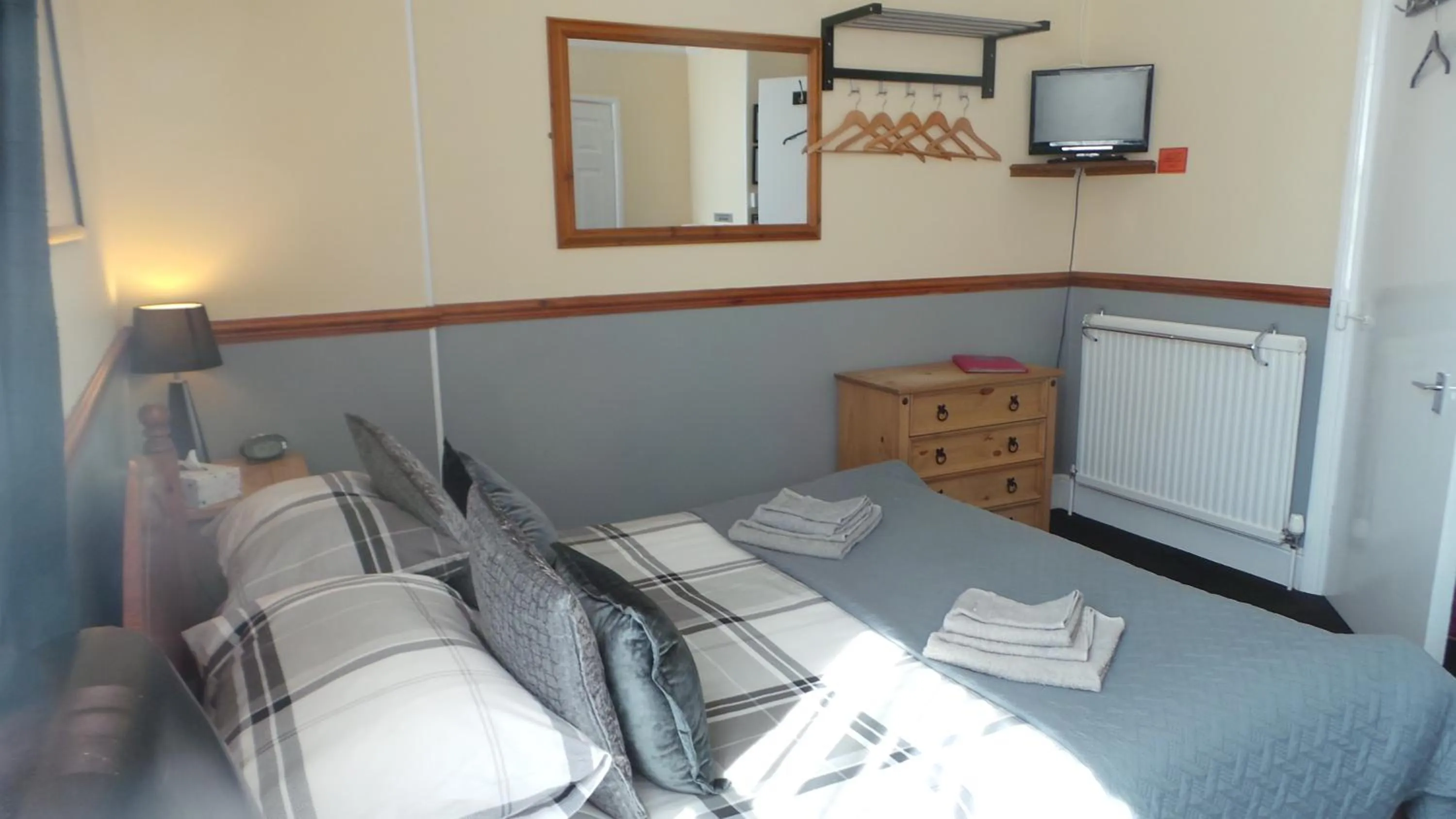 Bedroom, Bed in The Oakcliffe