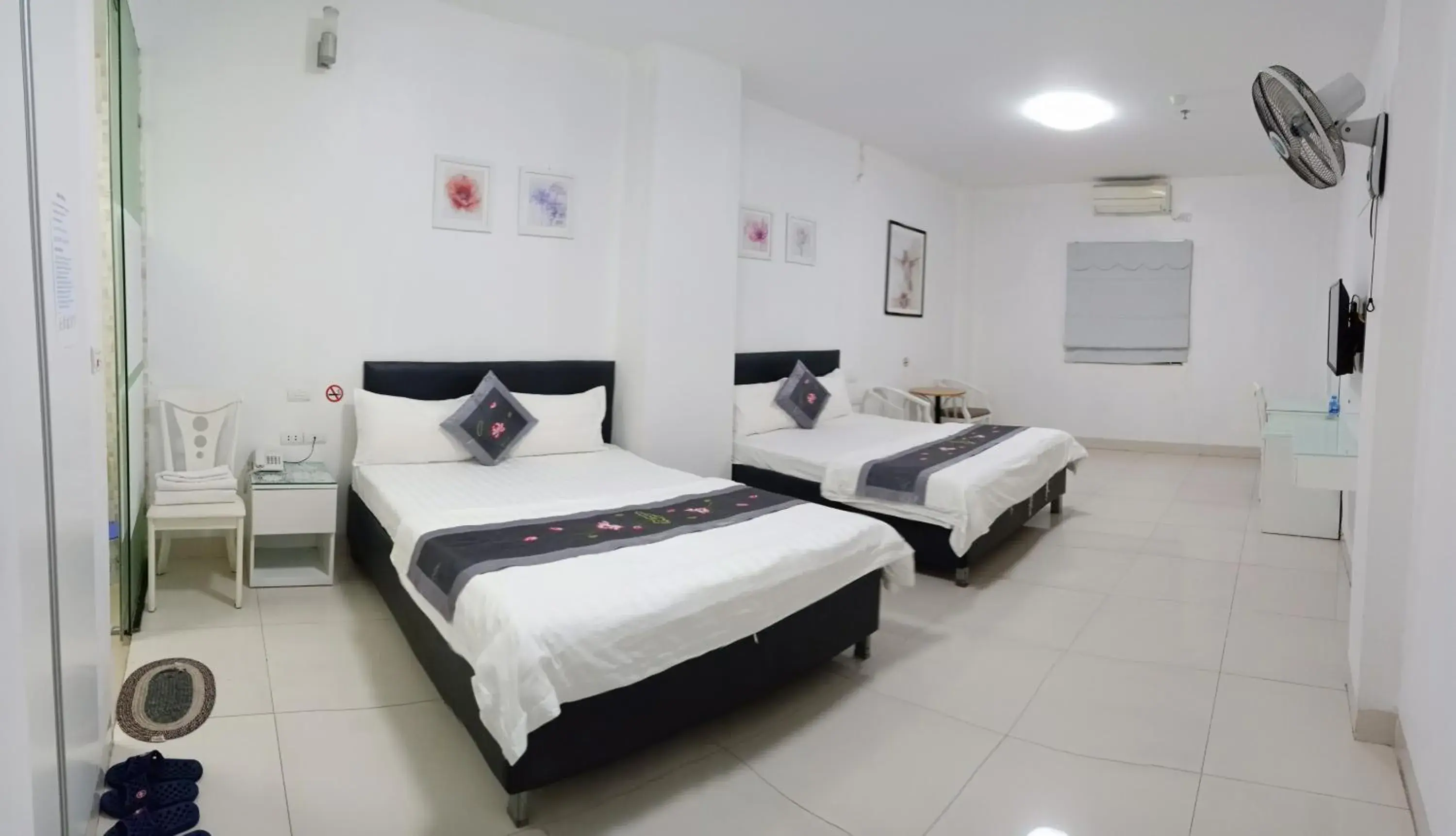 Bed in Linh Anh Hotel Bed in Linh Anh Hotel