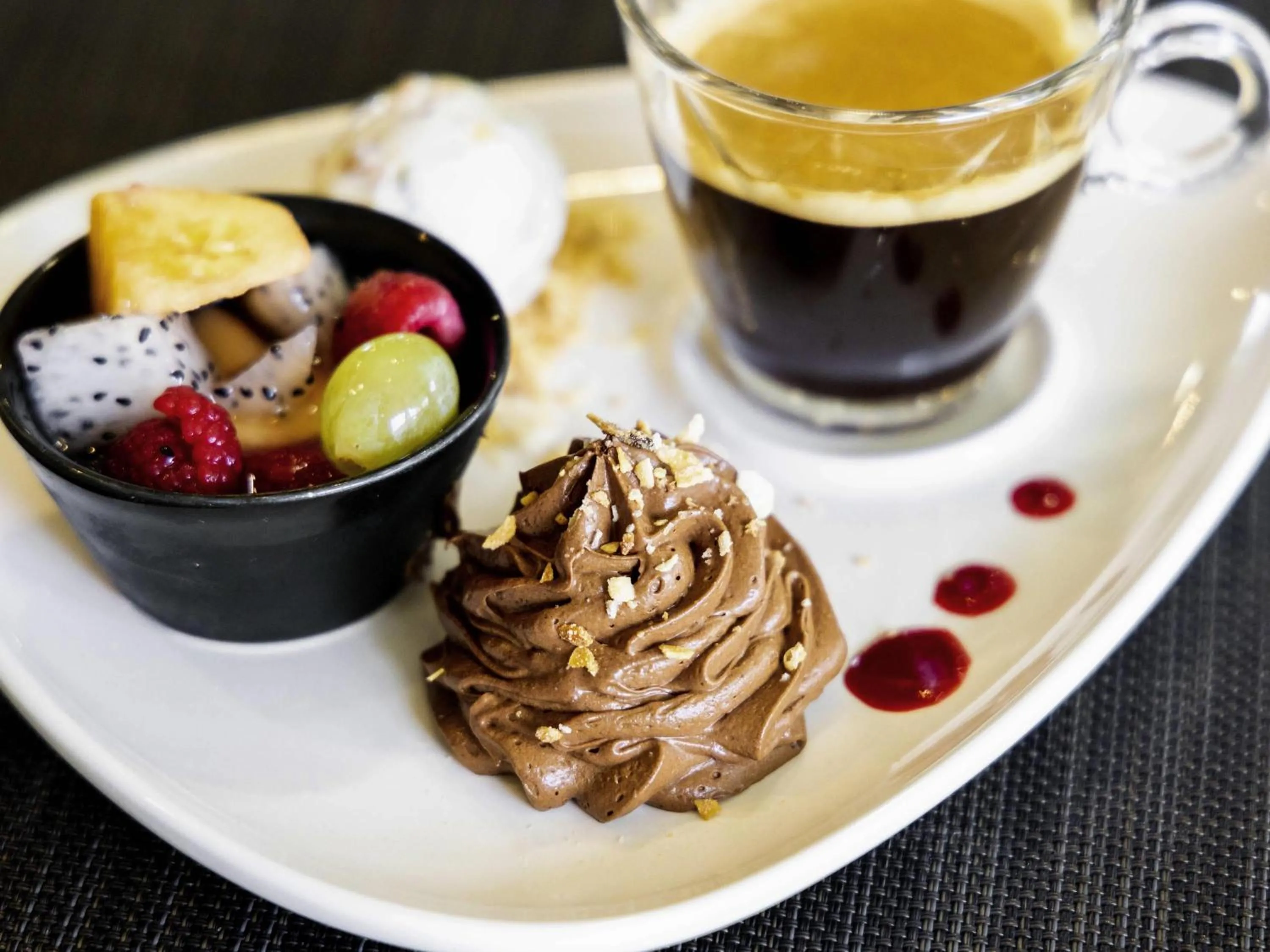 Restaurant/places to eat in Novotel Senart Golf De Greenparc