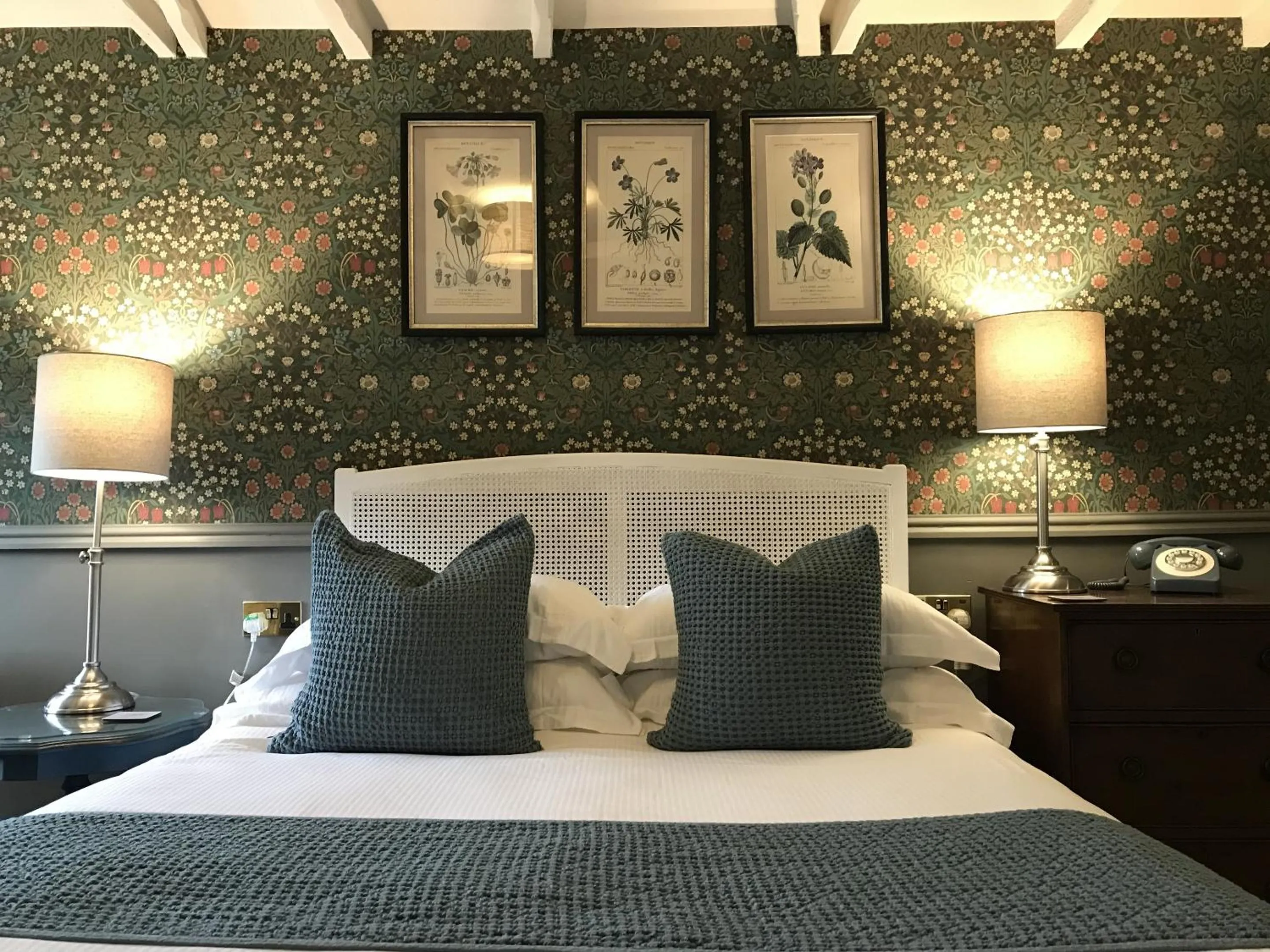 Bedroom, Bed in The Bridge House