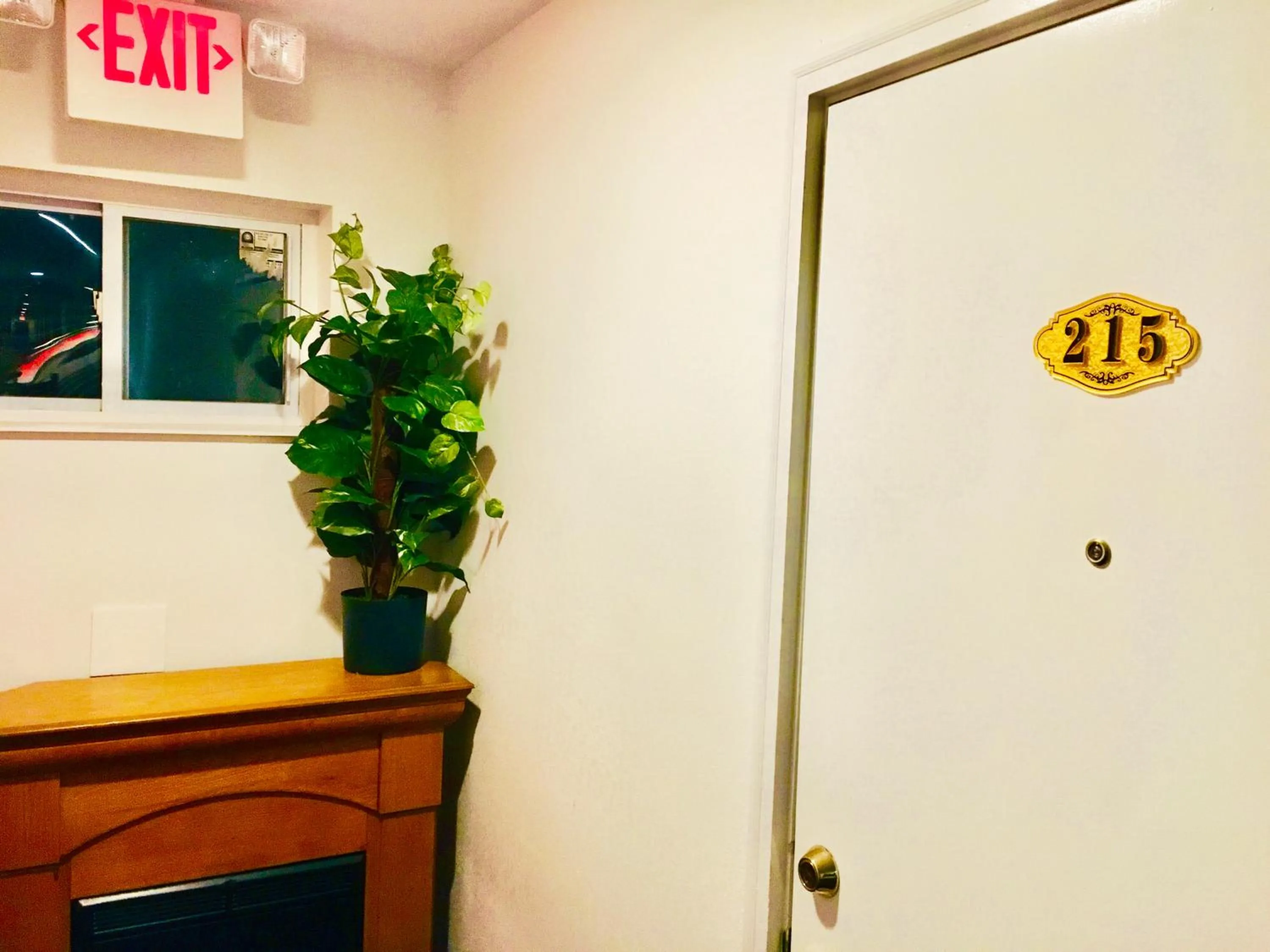 Bedroom in North Country American Inn