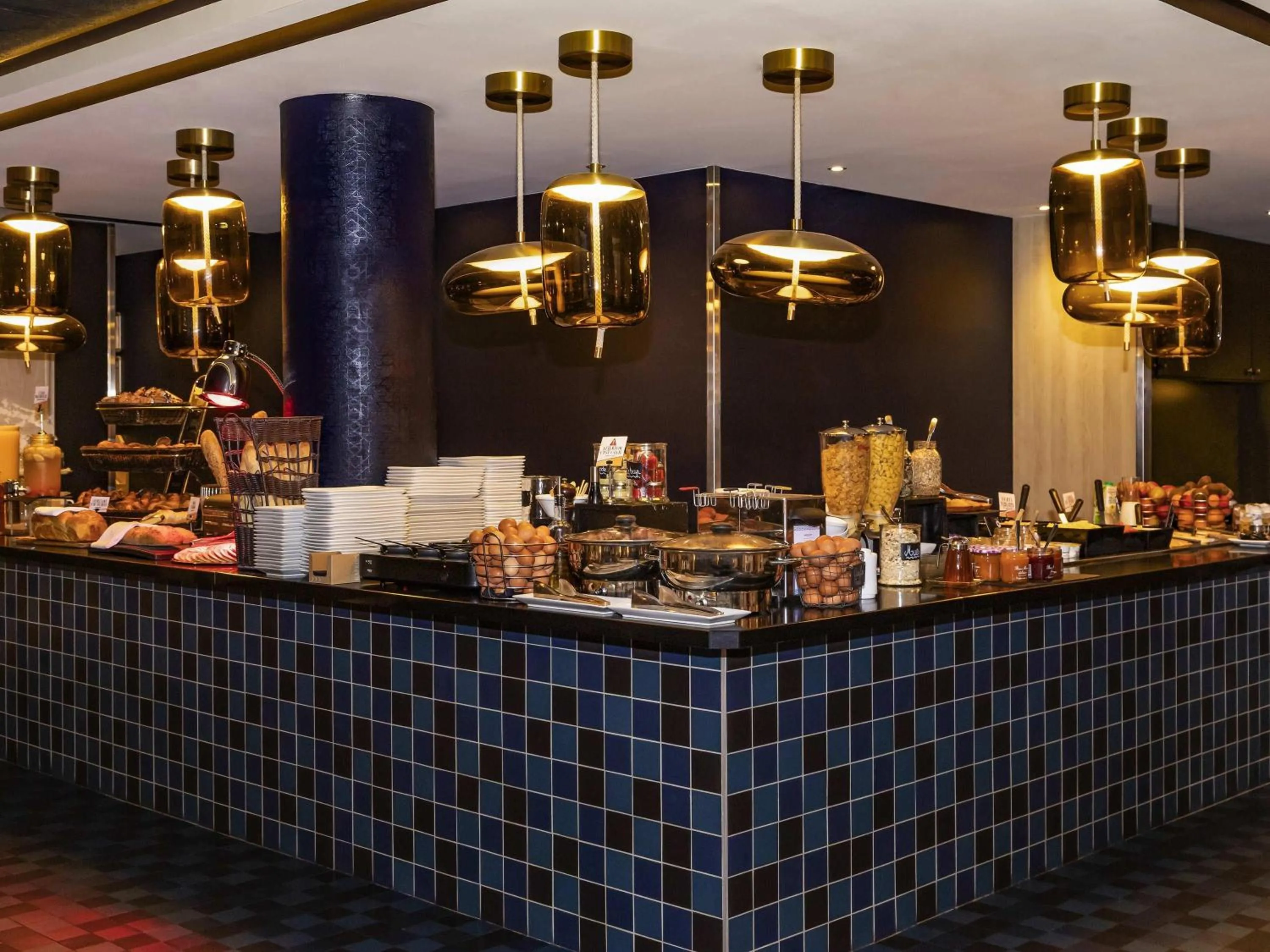 Breakfast in Hotel Mercure Blois Centre