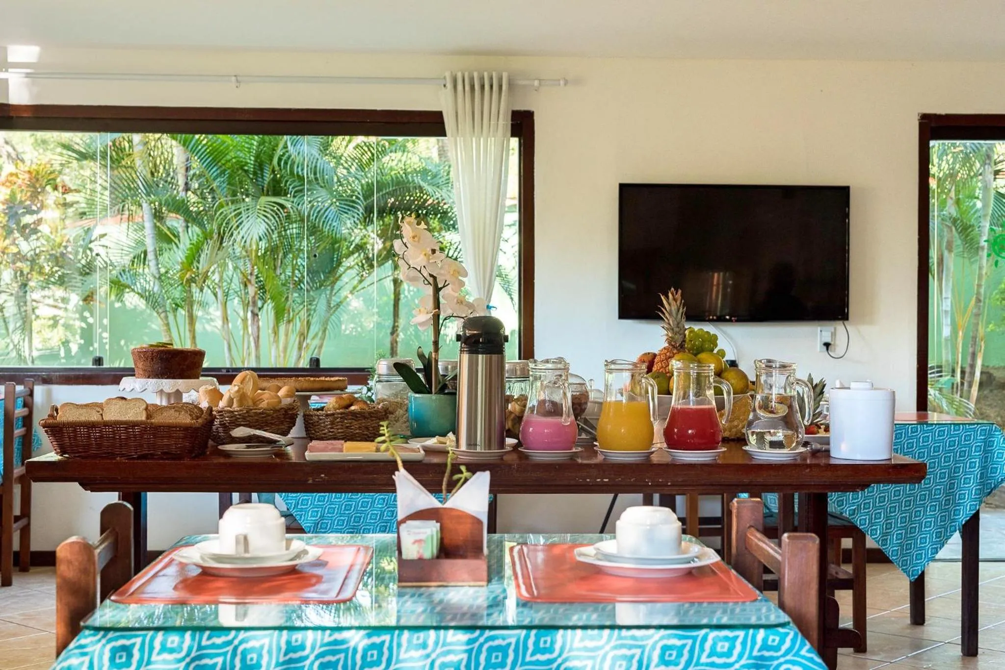 Breakfast in Pousada Happiness - Ferradura