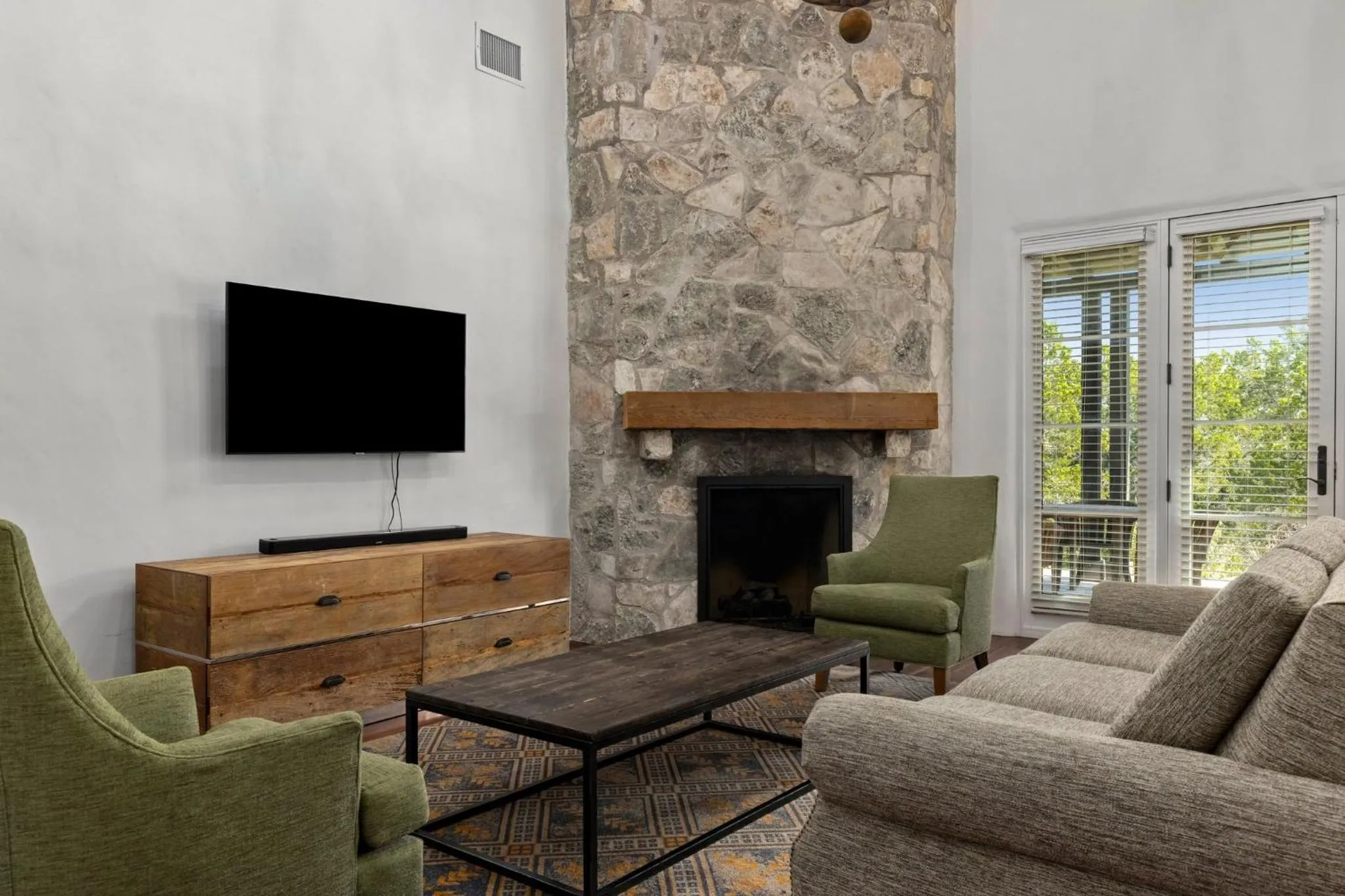 Living room in WorldMark Hunt – Stablewood Springs Resort