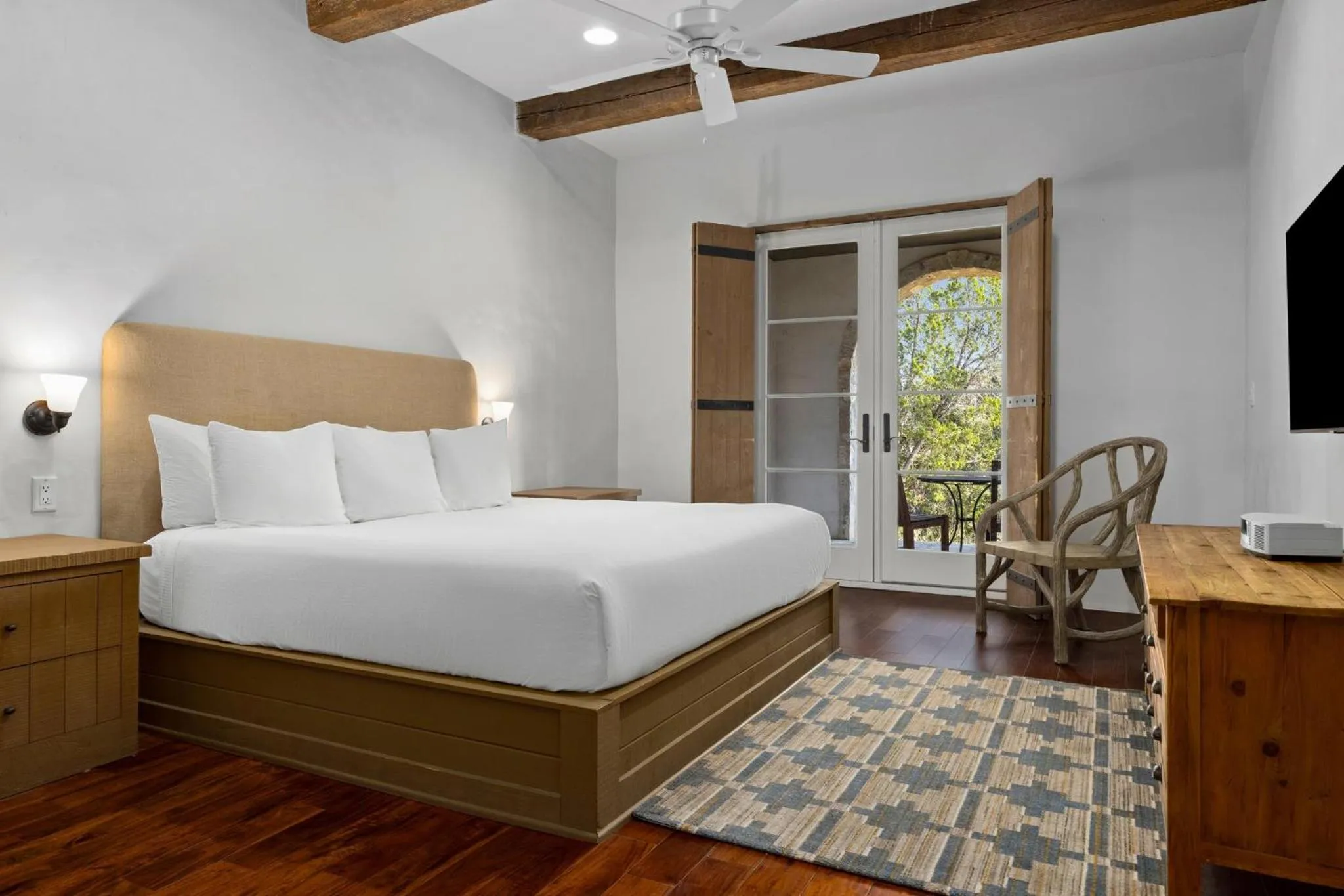 Bedroom, Bed in WorldMark Hunt – Stablewood Springs Resort