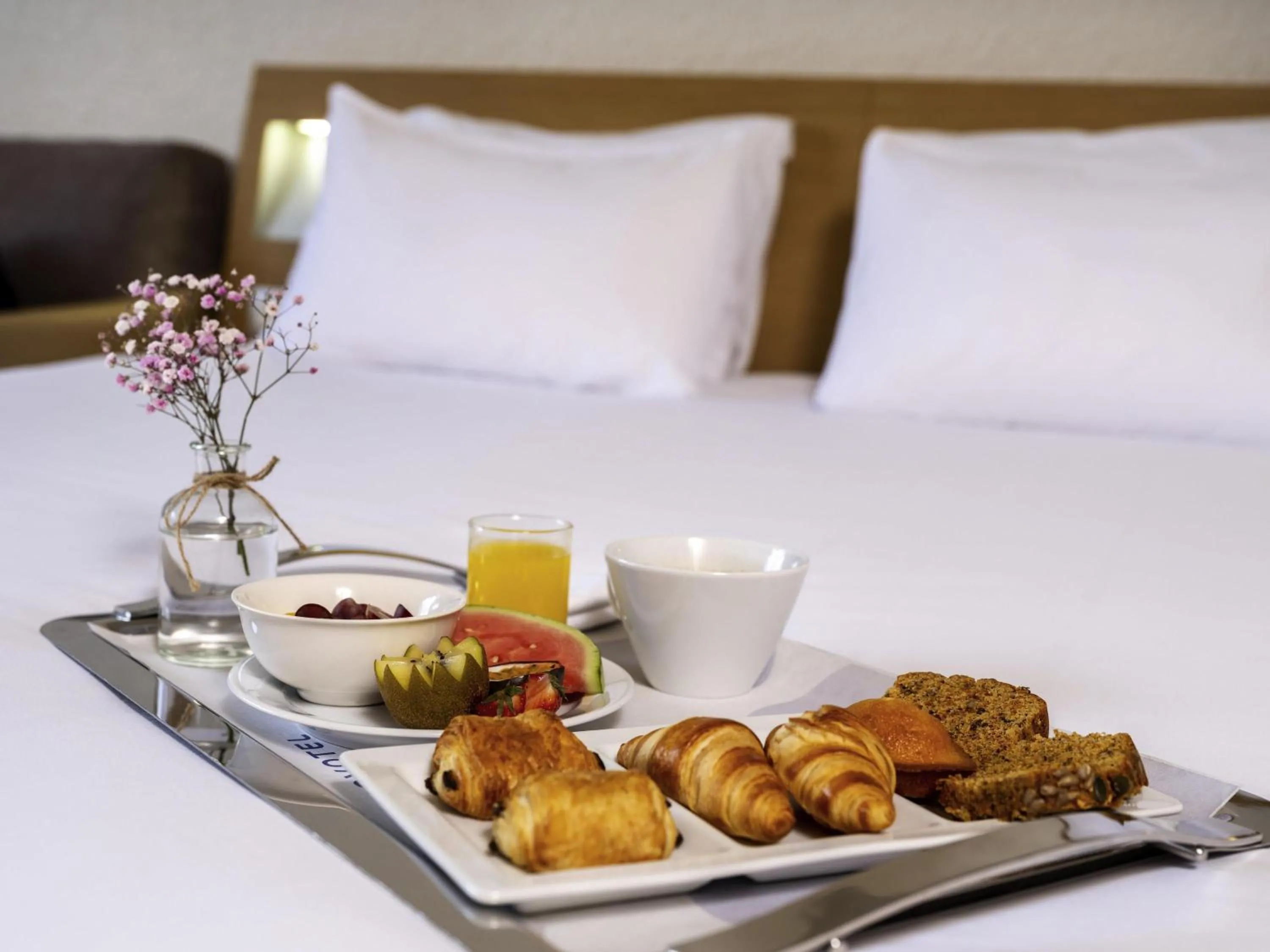 Bedroom, Bed in Novotel Nantes Carquefou