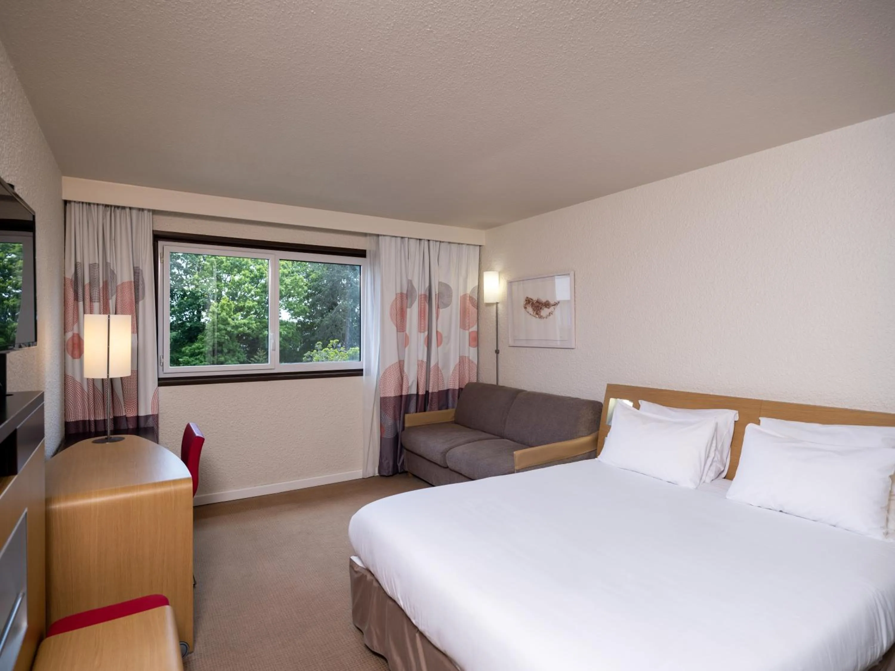 Bedroom, Bed in Novotel Nantes Carquefou