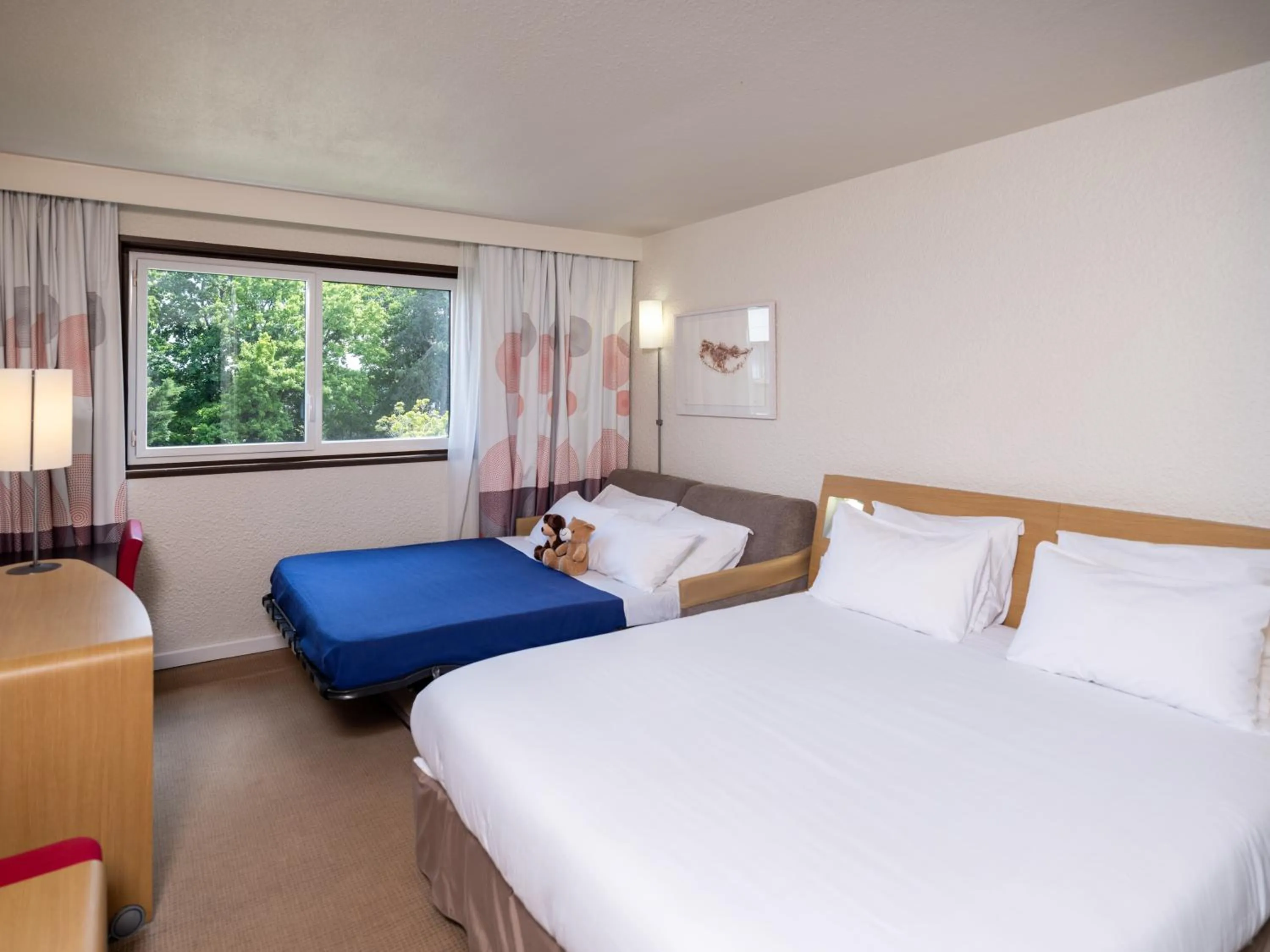 Bedroom, Bed in Novotel Nantes Carquefou