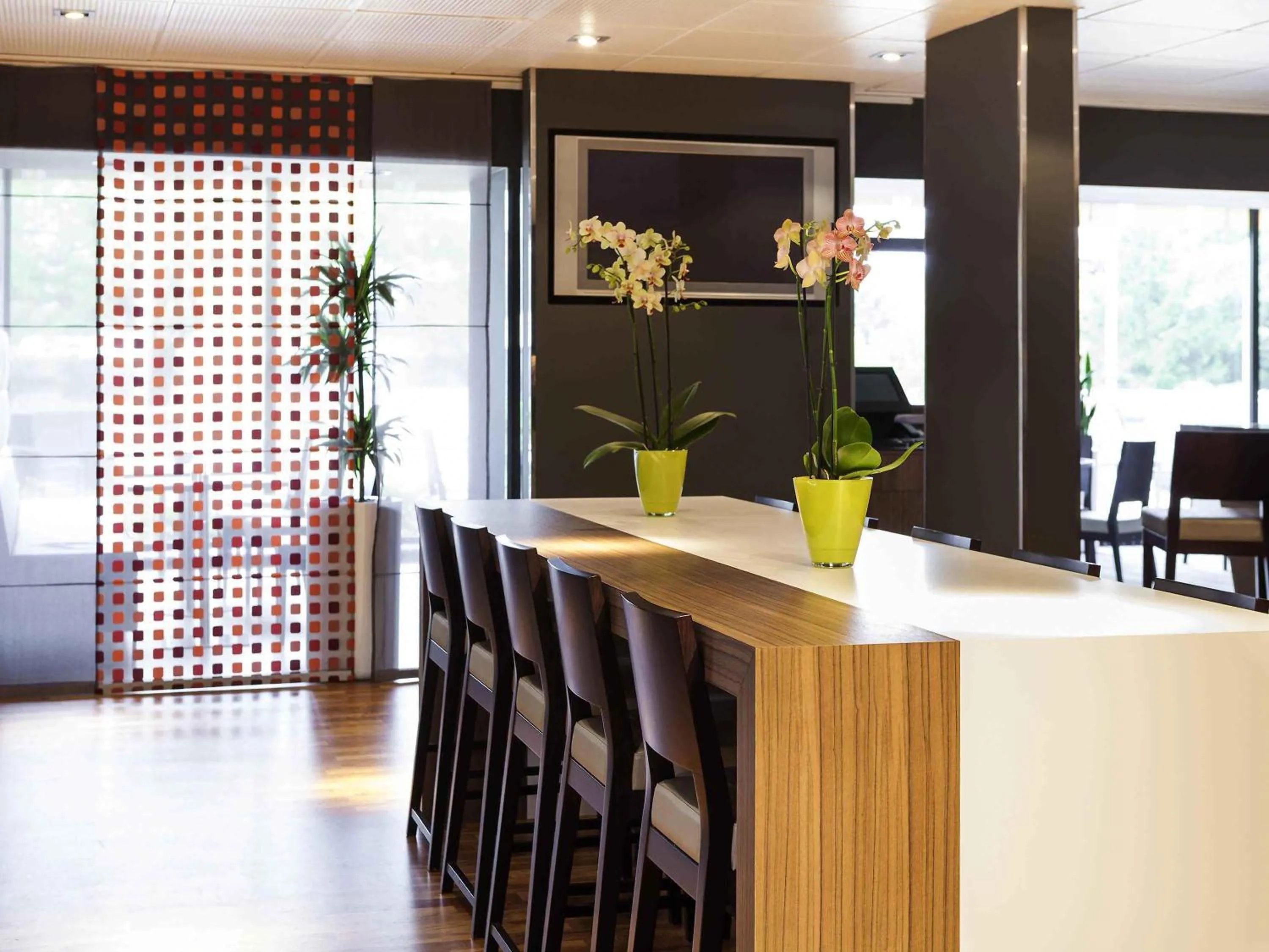 Lounge or bar in Novotel Nantes Carquefou