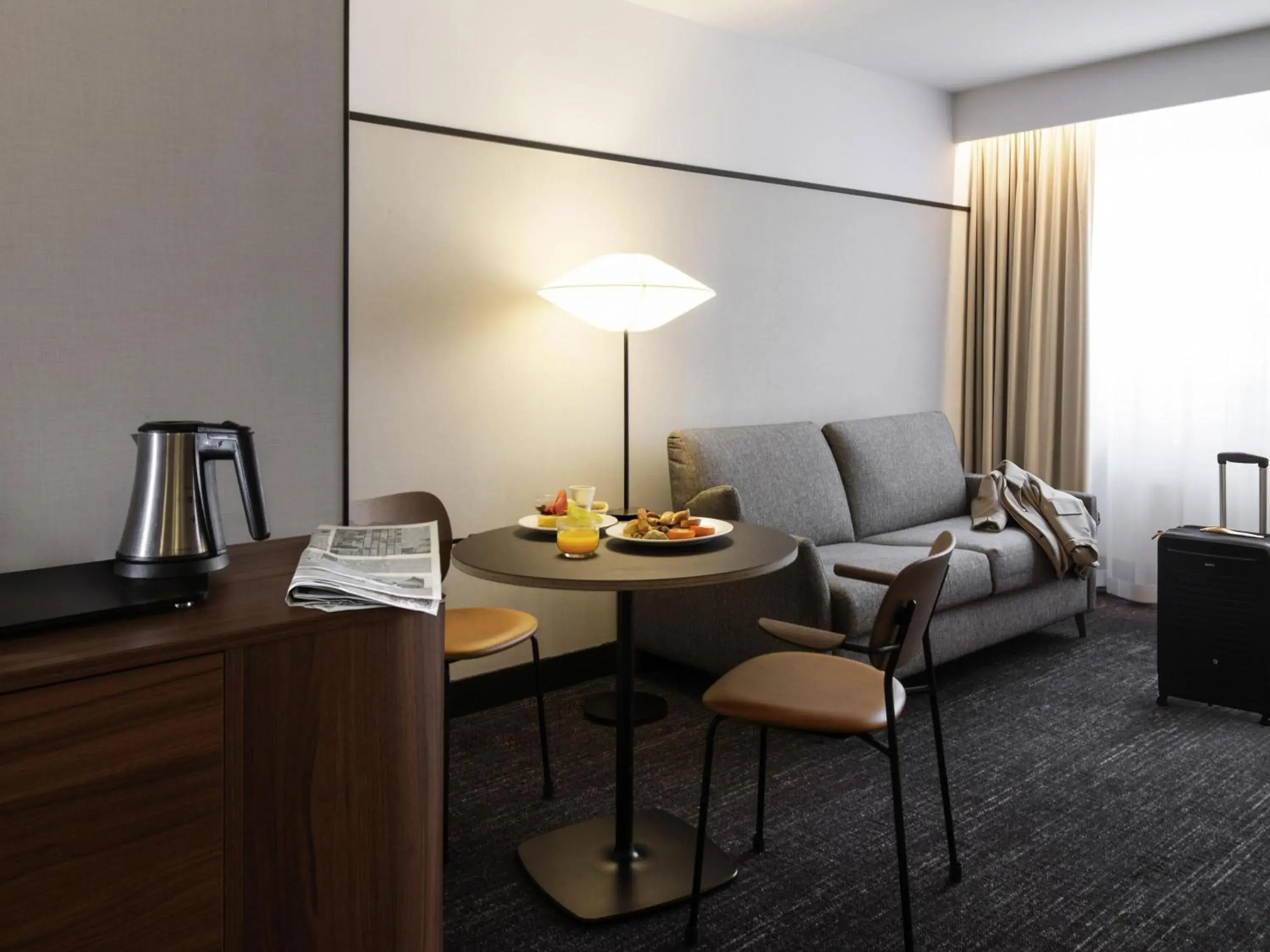 Bedroom in Mercure Caen Centre Port De Plaisance Bedroom in Mercure Caen Centre Port De Plaisance