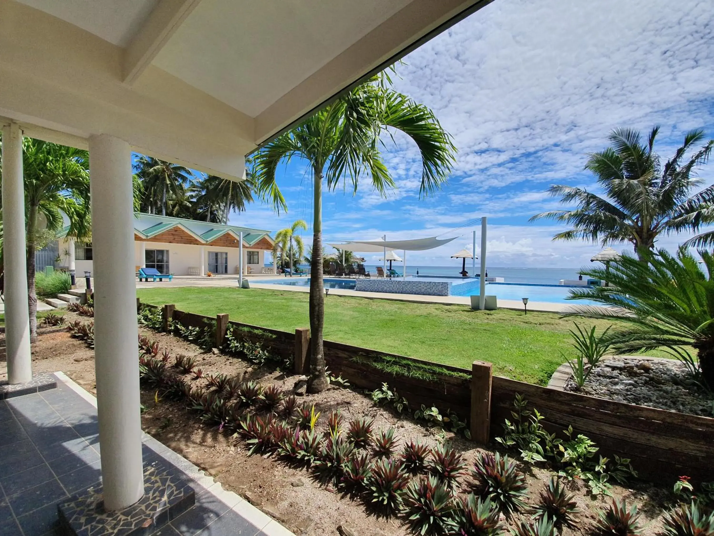 Two-Bedroom Suite - single occupancy in Le Uaina Beach Resort Two-Bedroom Suite - single occupancy in Le Uaina Beach Resort