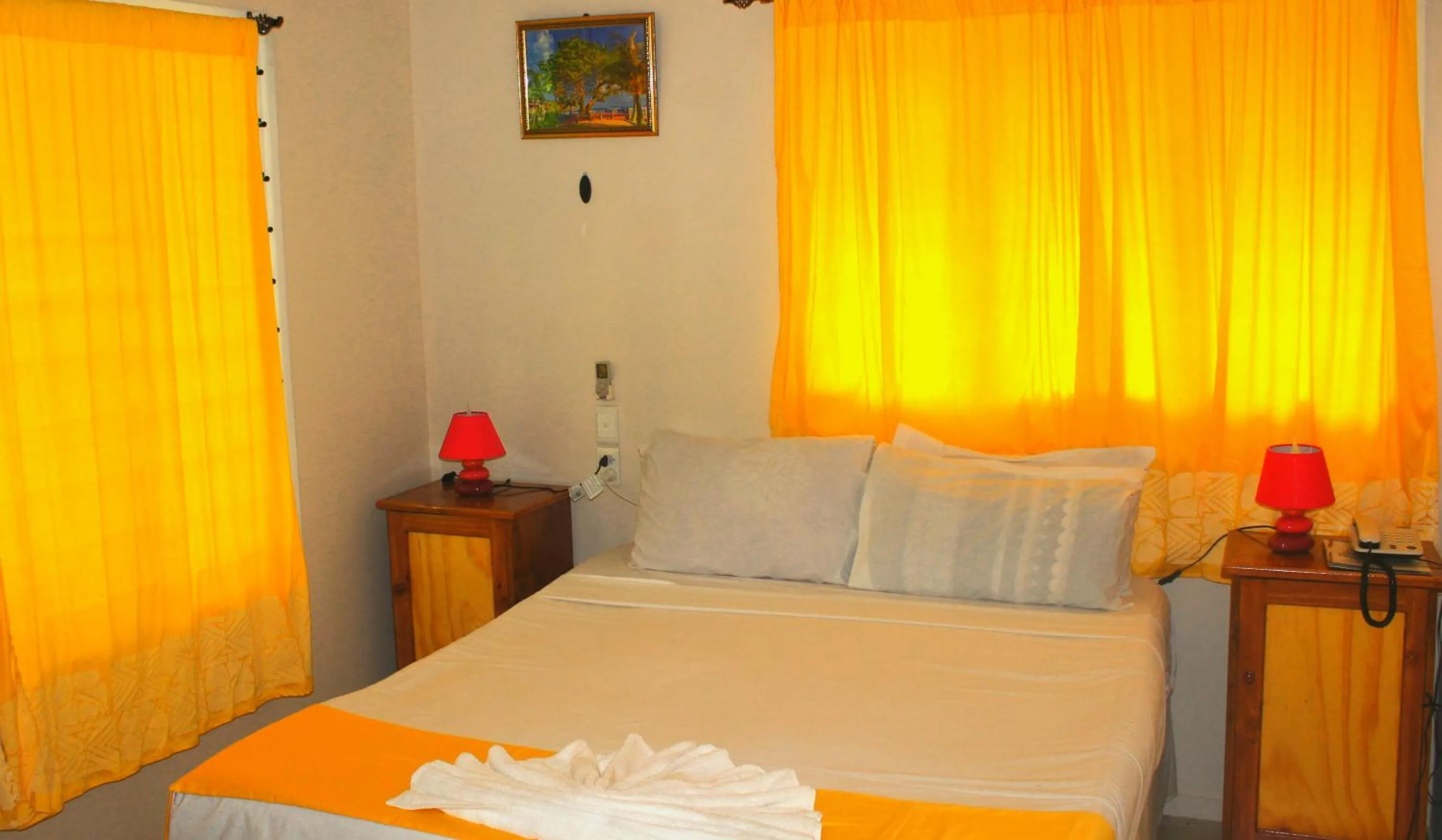 Bedroom in Le Uaina Beach Resort