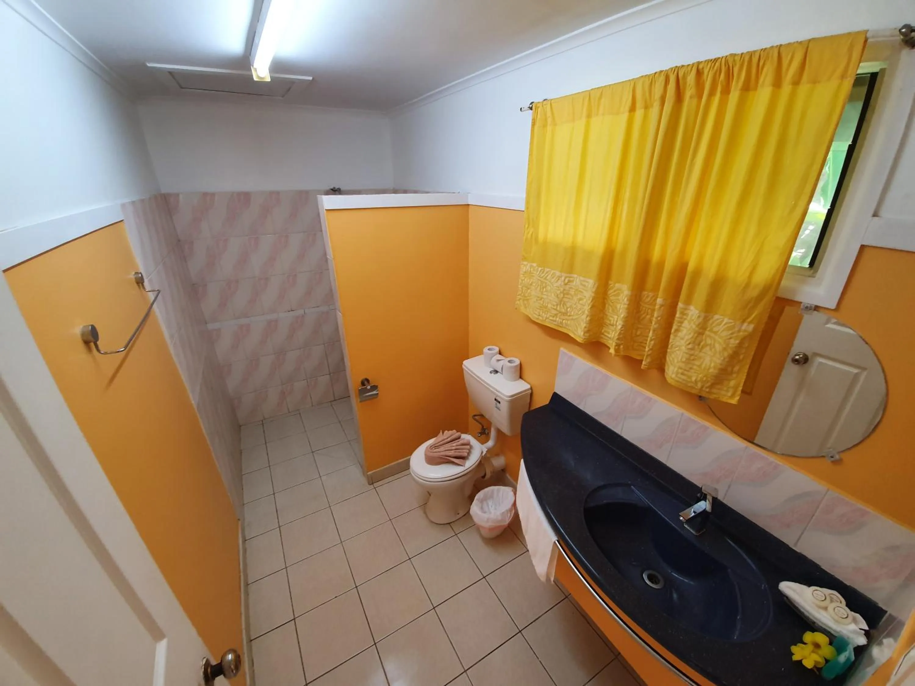 Bathroom in Le Uaina Beach Resort