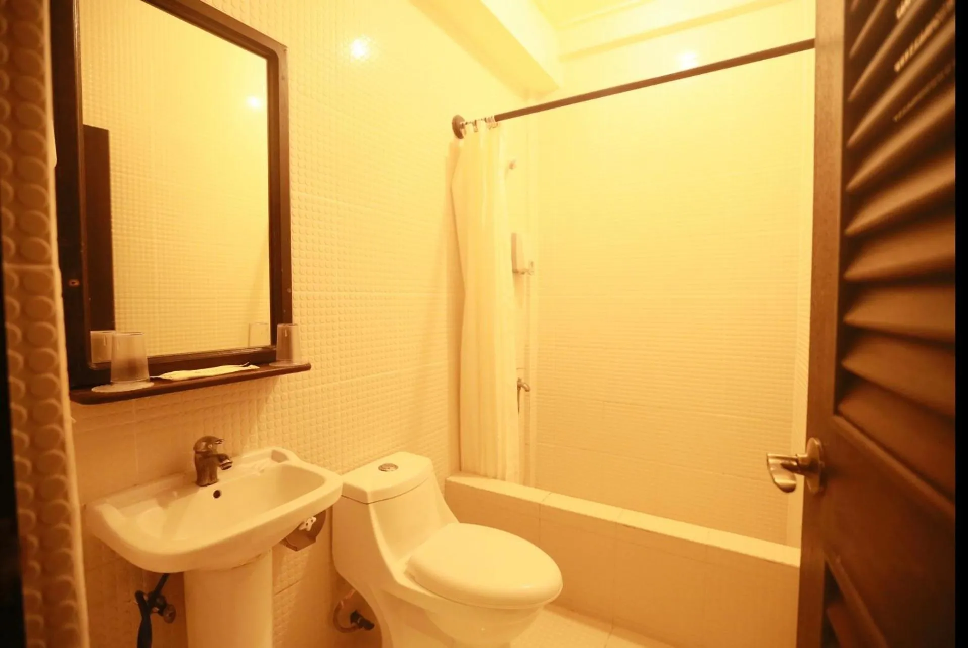 Hanamitsu Hotel & Spa