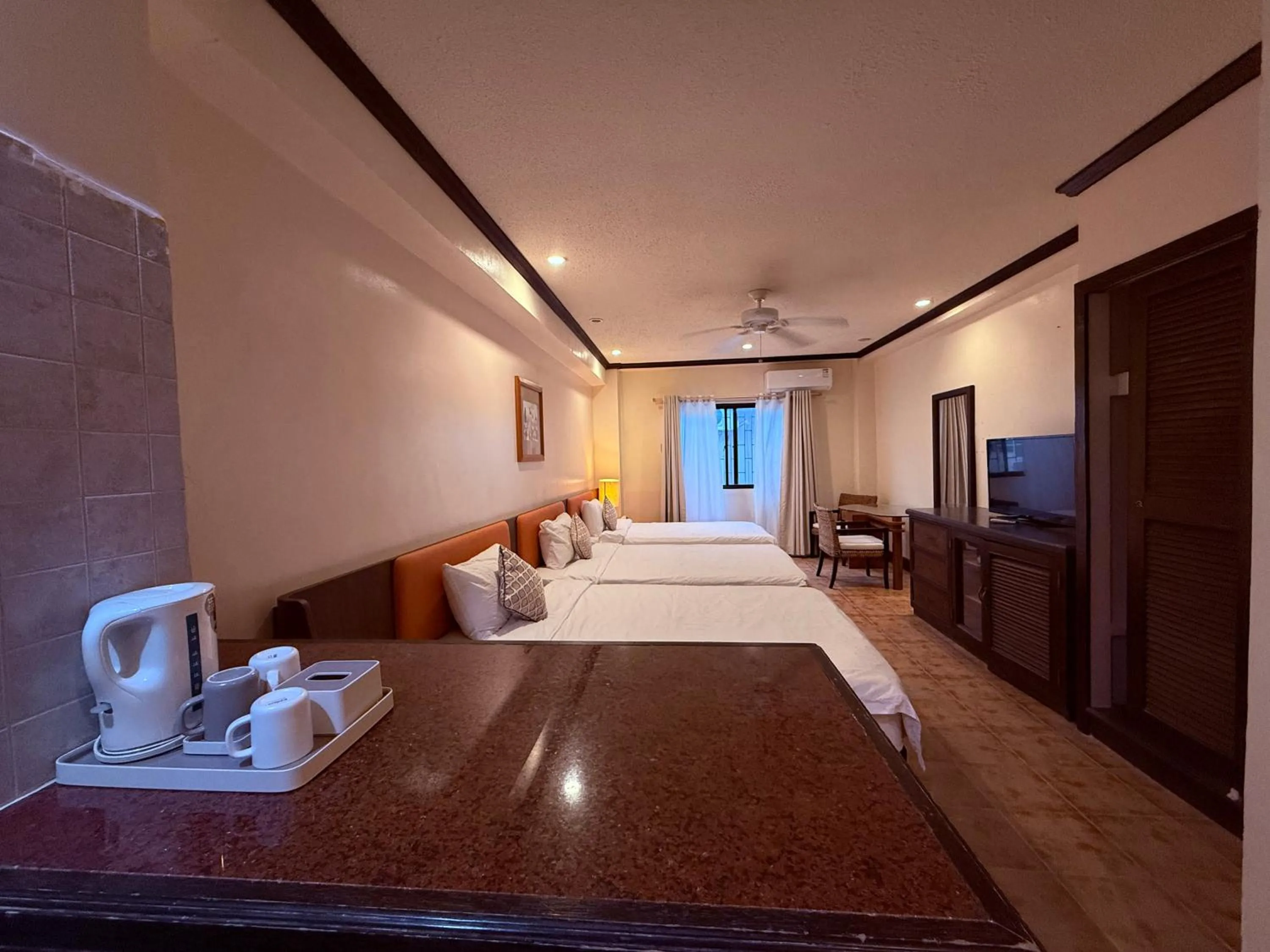 Bed in Hanamitsu Hotel & Spa