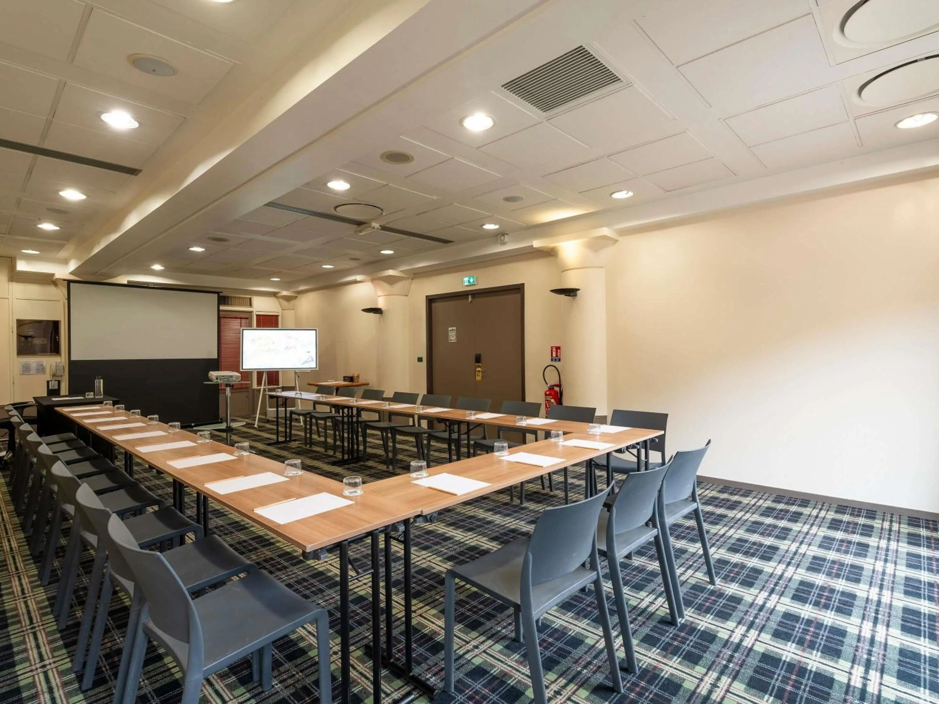 Meeting/conference room in Mercure Bordeaux Chateau Chartrons