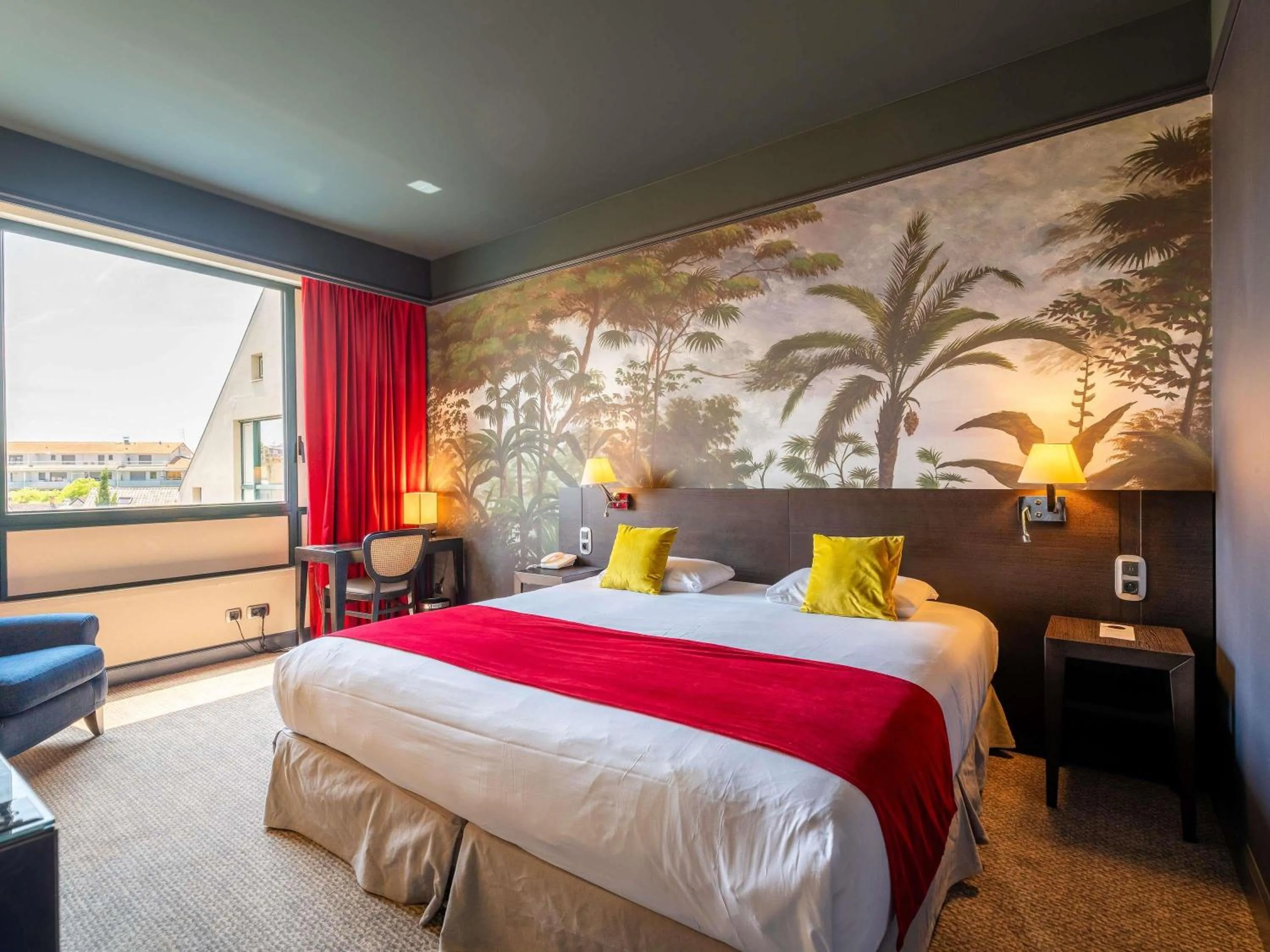 Bedroom, Bed in Mercure Bordeaux Chateau Chartrons