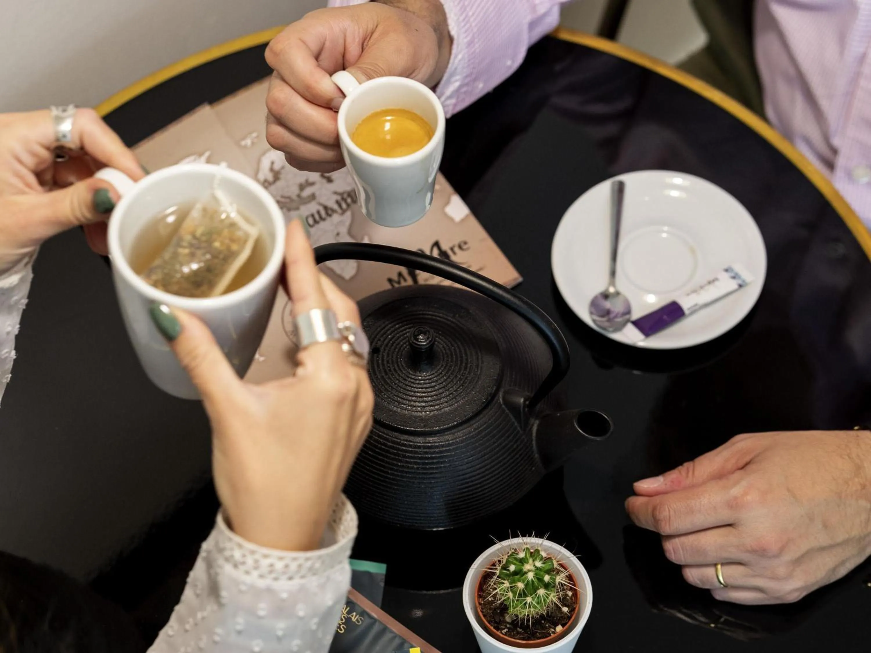 Lounge or bar in Mercure Bordeaux Chateau Chartrons