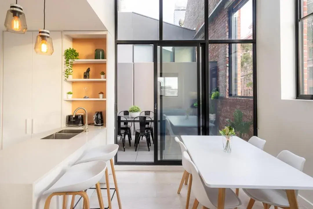 Bond Quarter Loft Bond Quarter Loft