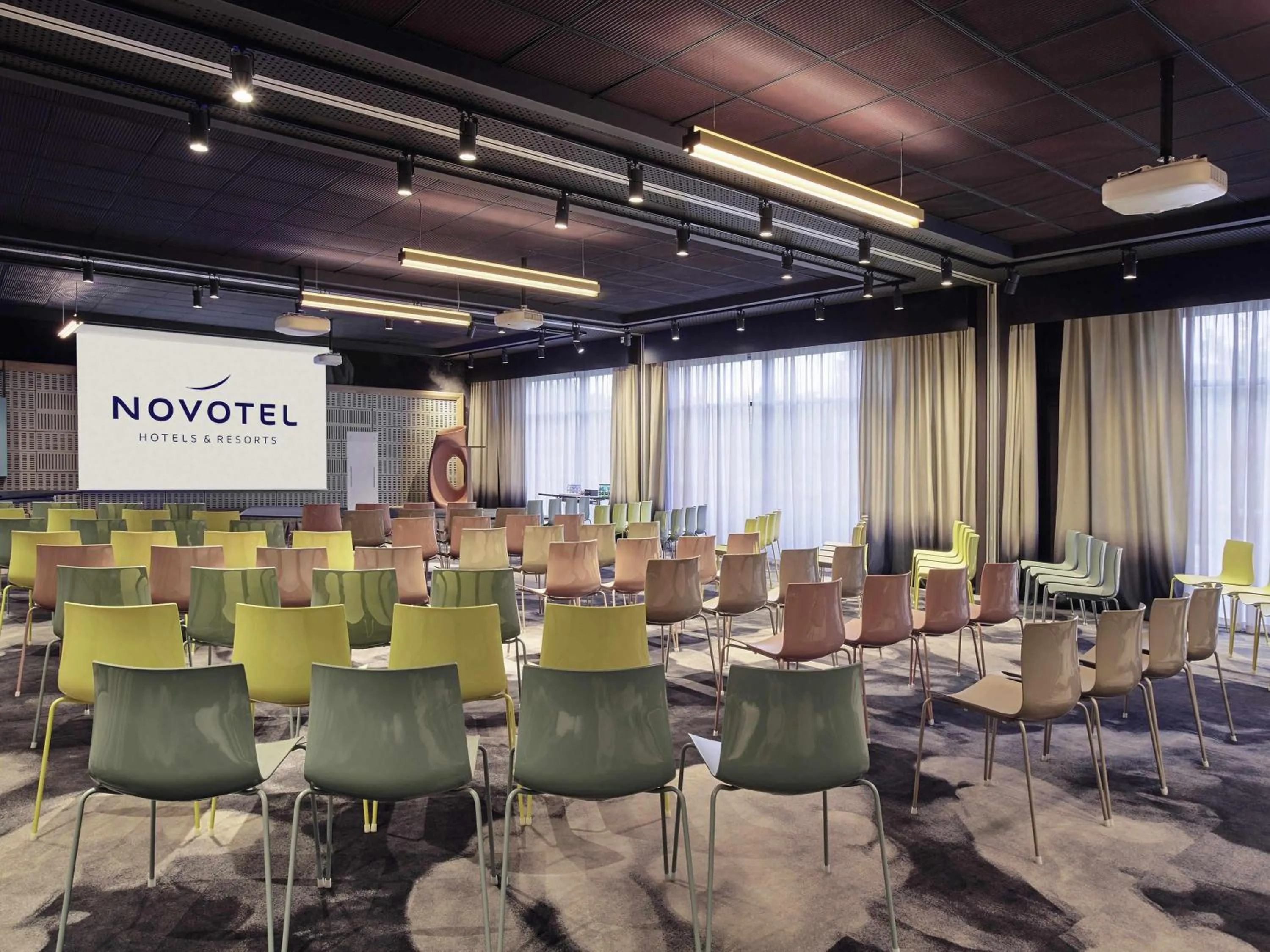 Meeting/conference room in Novotel Marne La Vallée Collégien