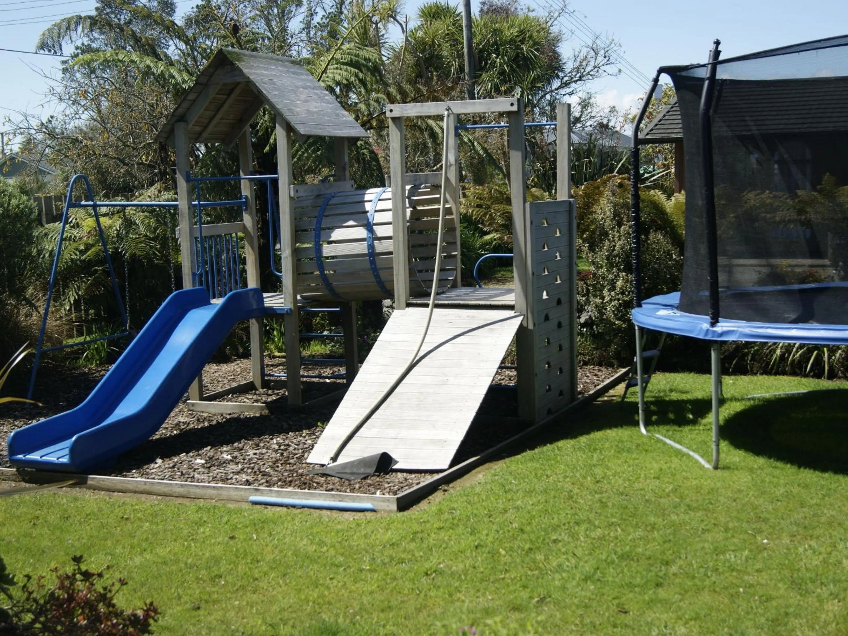 Children play ground in Buller Bridge Motel