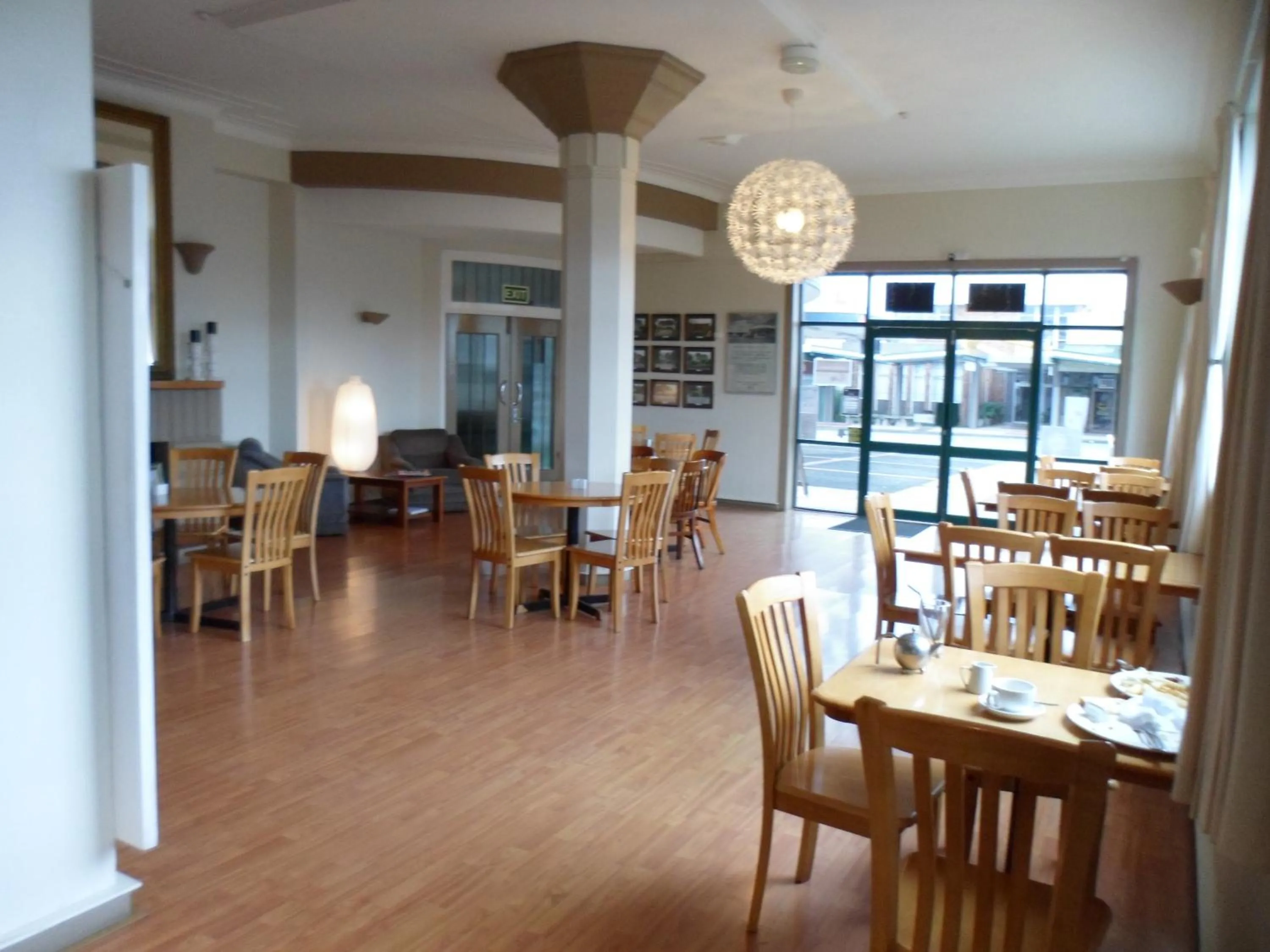 Restaurant/places to eat in Essex Arms
