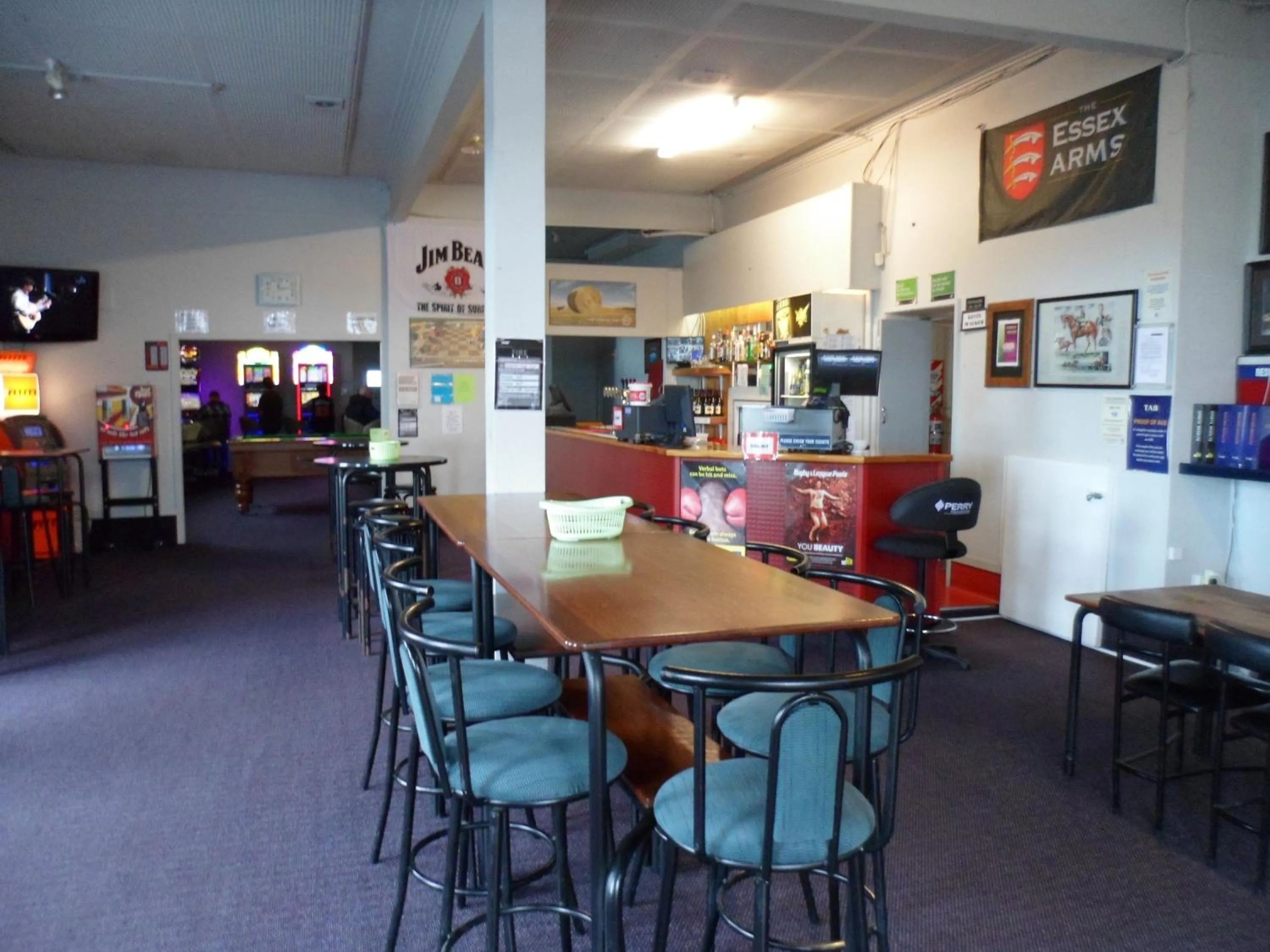 Restaurant/places to eat in Essex Arms