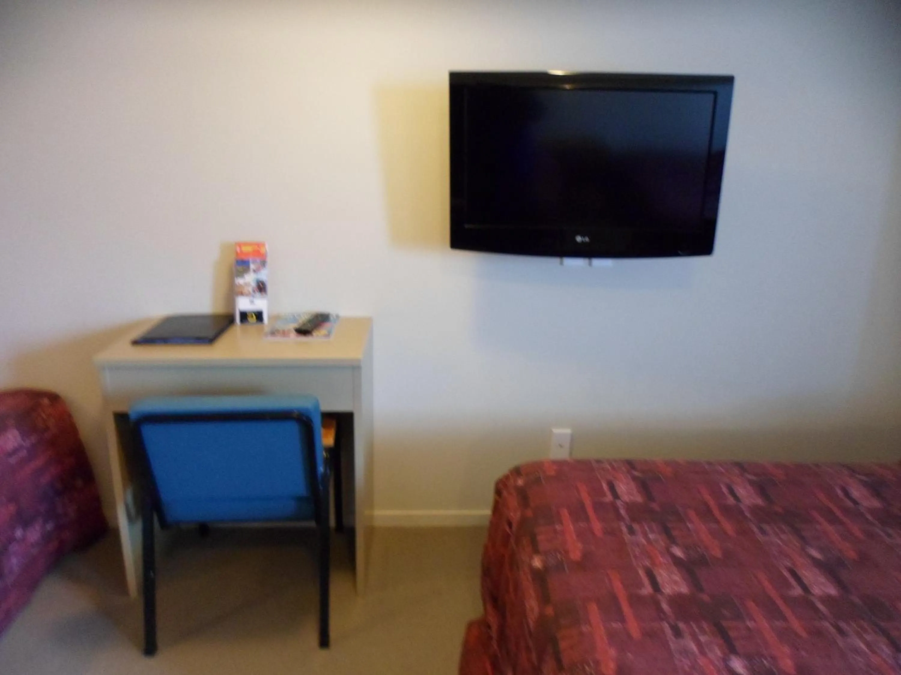 TV and multimedia, Bed in Essex Arms