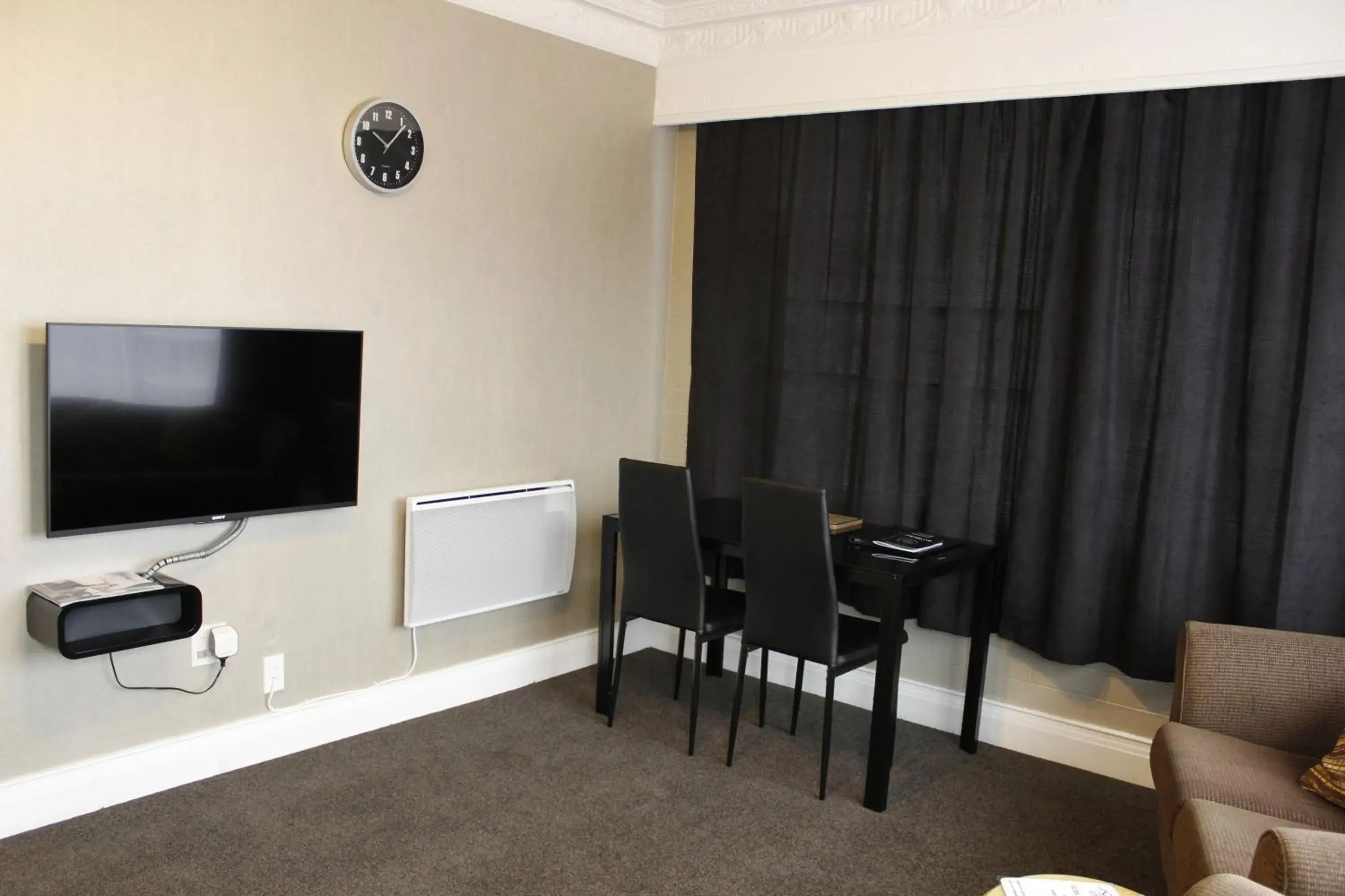 Living room in Colonial Motel Living room in Colonial Motel