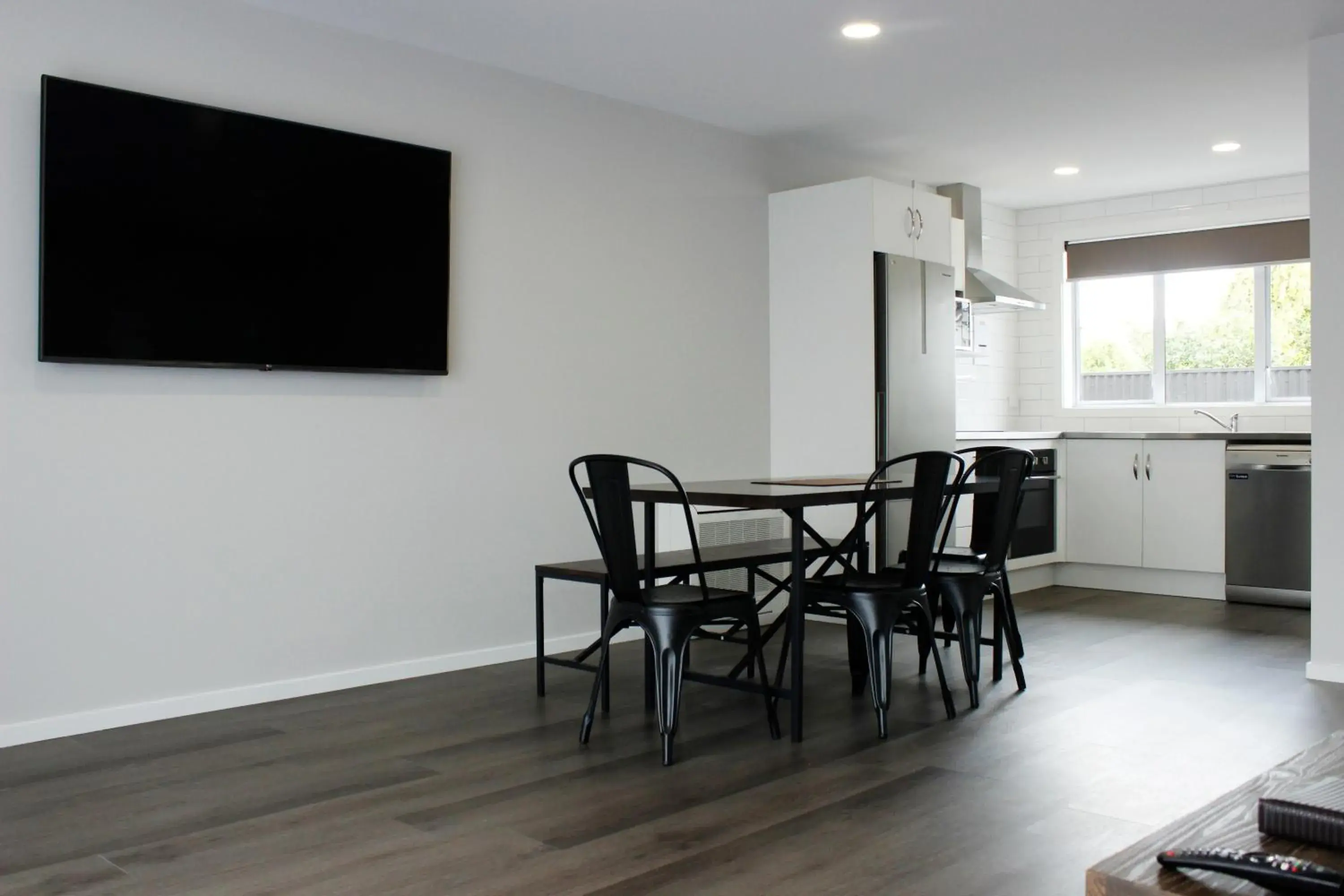 Three-Bedroom Apartment in Colonial Motel Three-Bedroom Apartment in Colonial Motel