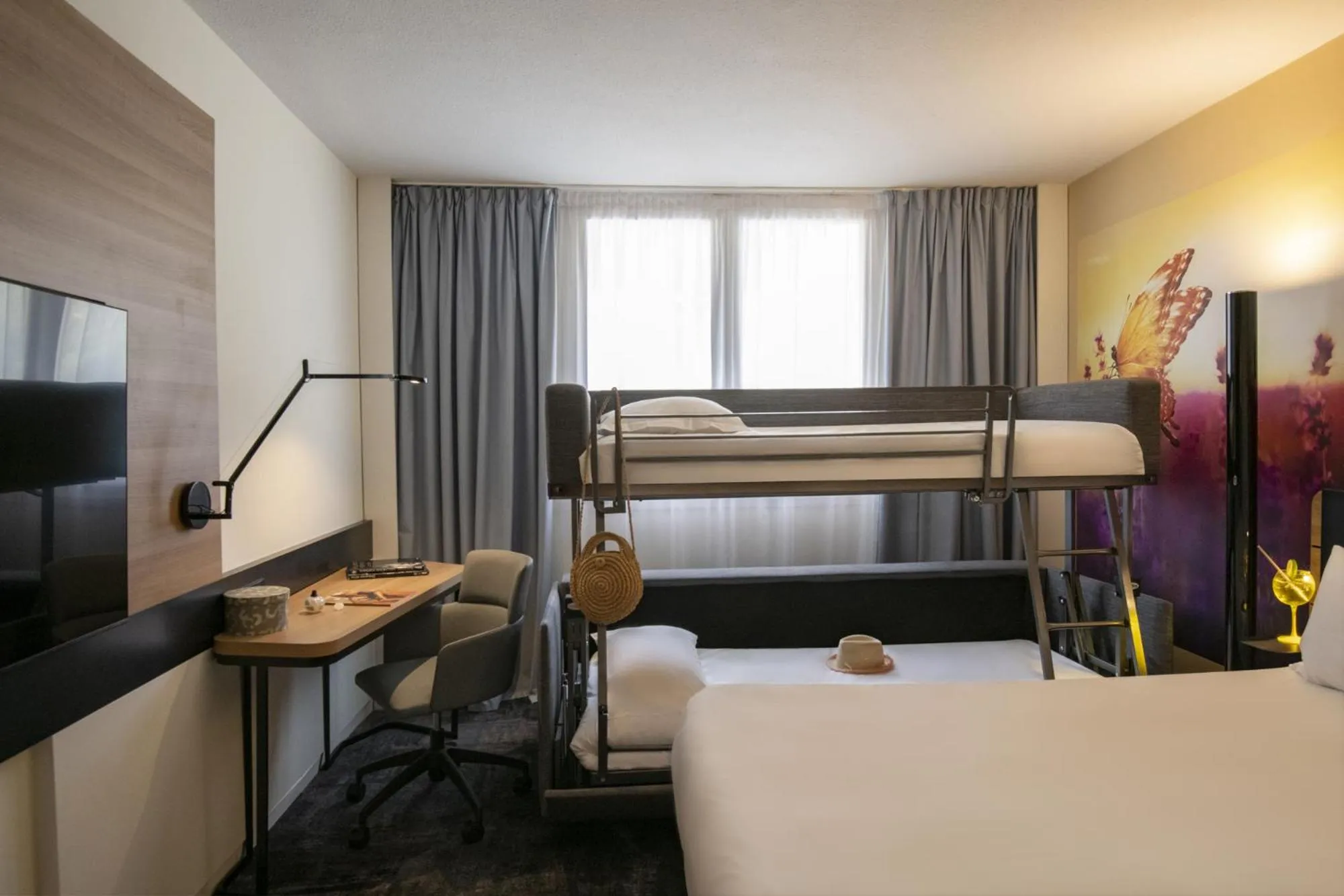 Bedroom, Bed in Novotel Antibes Sophia Antipolis