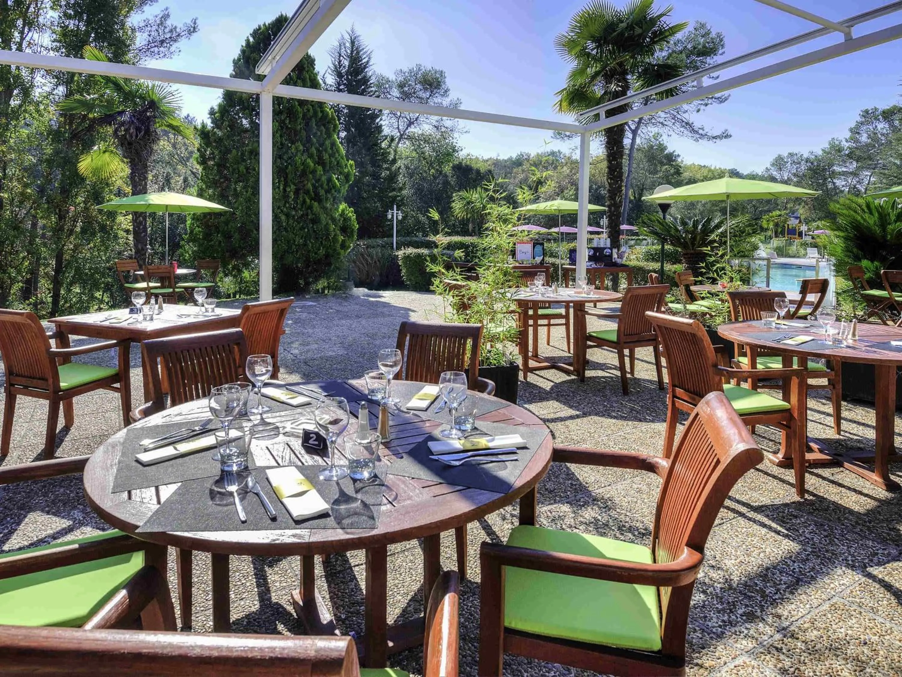 Restaurant/places to eat in Novotel Antibes Sophia Antipolis