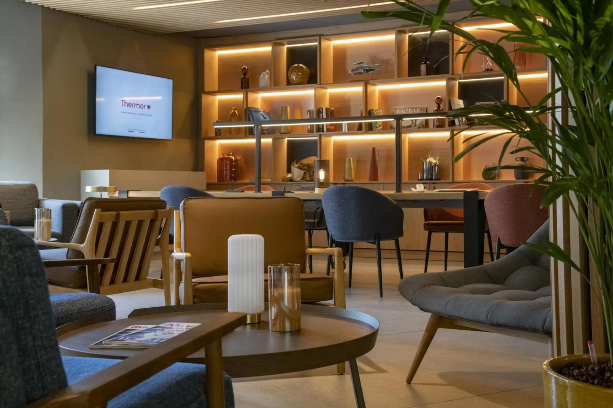 Lobby or reception in Novotel Antibes Sophia Antipolis