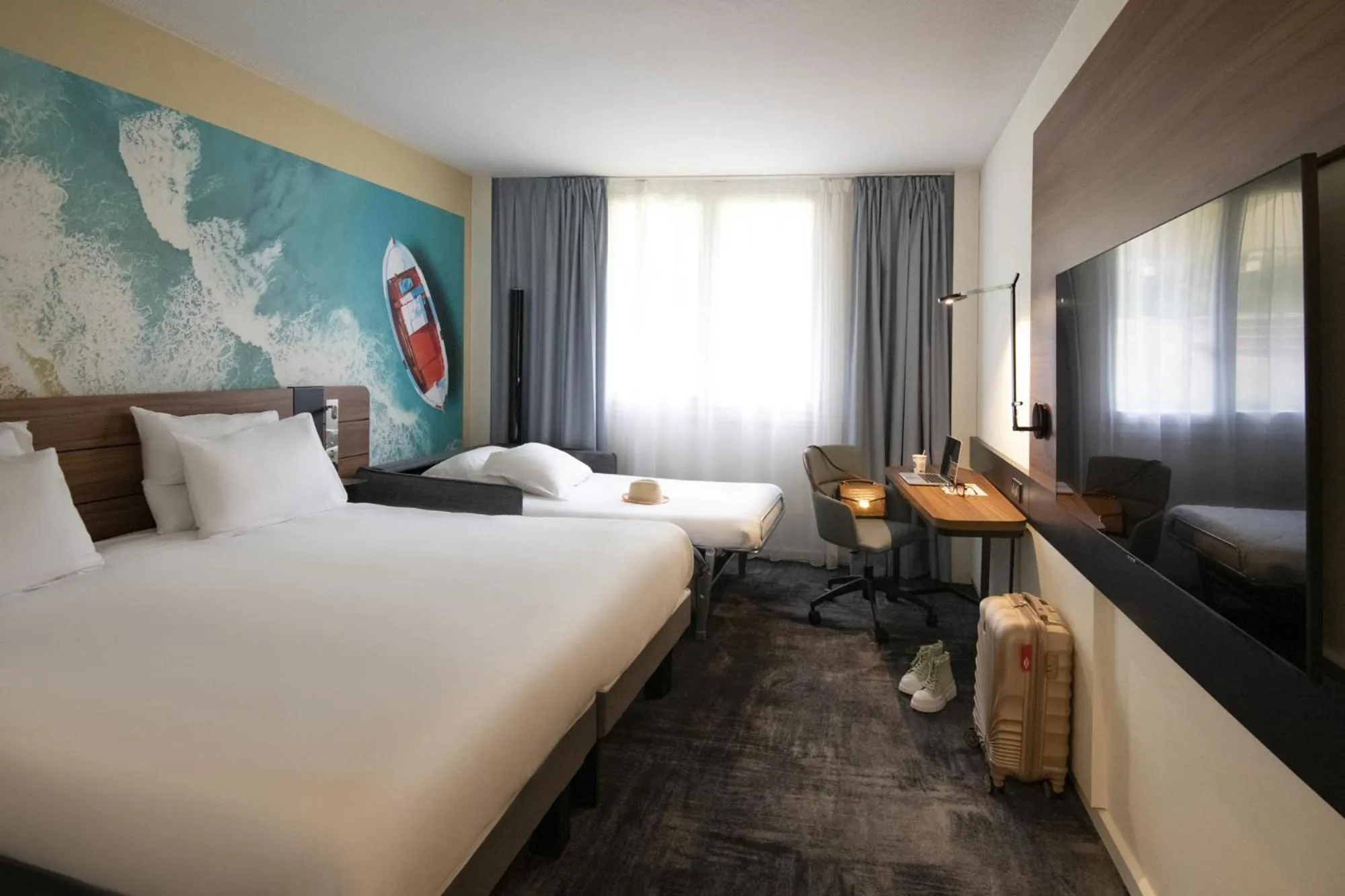 Bedroom, Bed in Novotel Antibes Sophia Antipolis