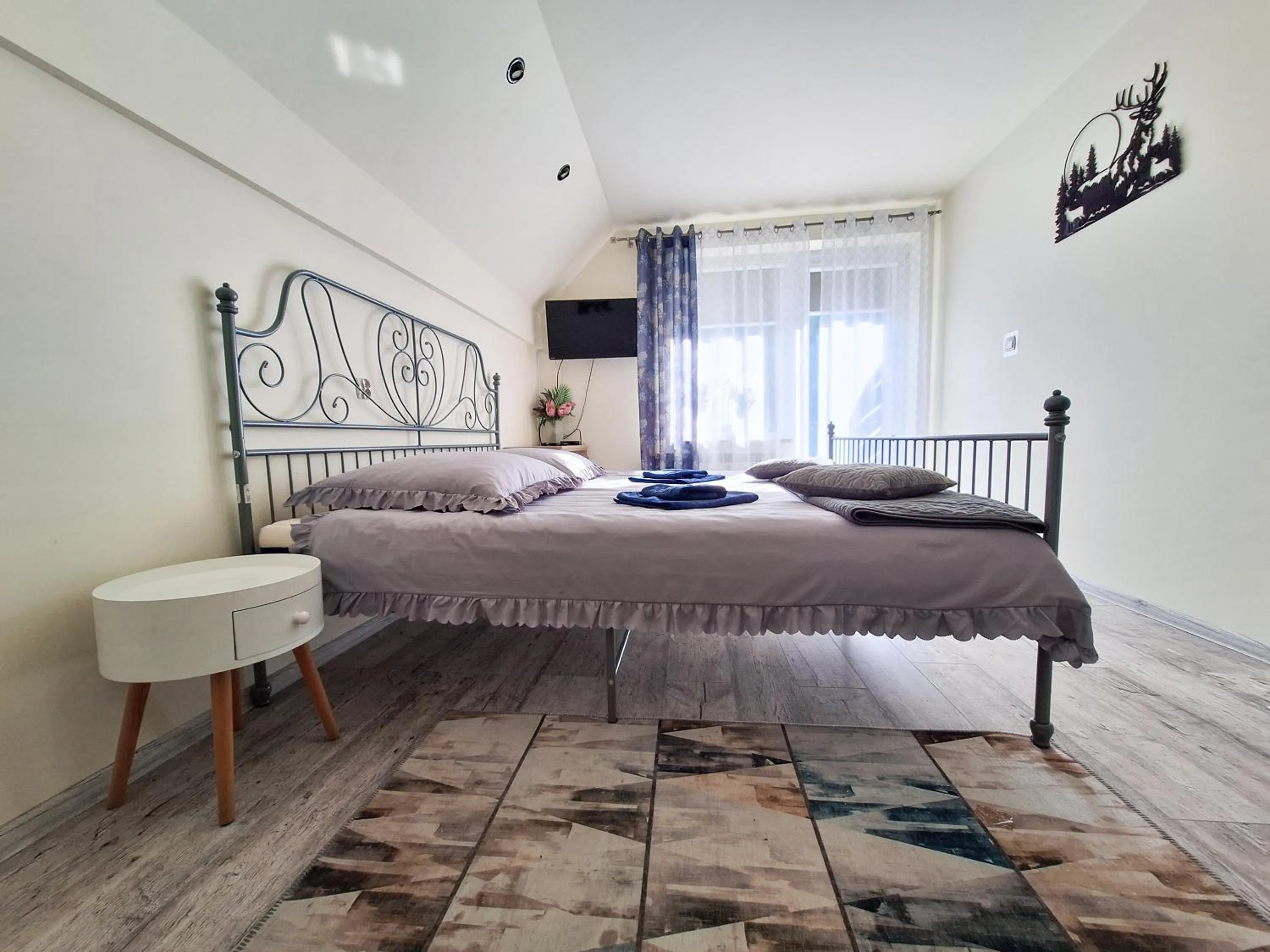 Noclegi Fregata - Pokoje Gościnne w Solinie 661-459-339