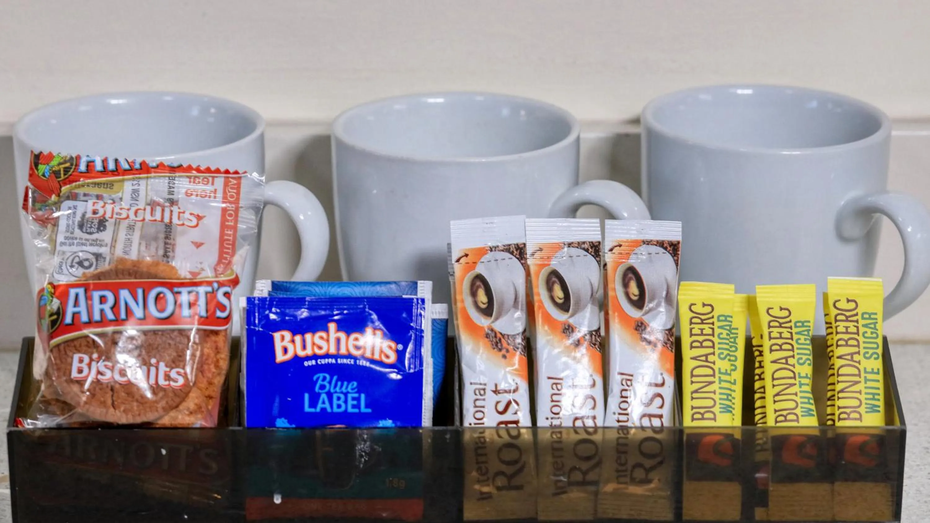 Coffee/tea facilities in Top of the Town Motel