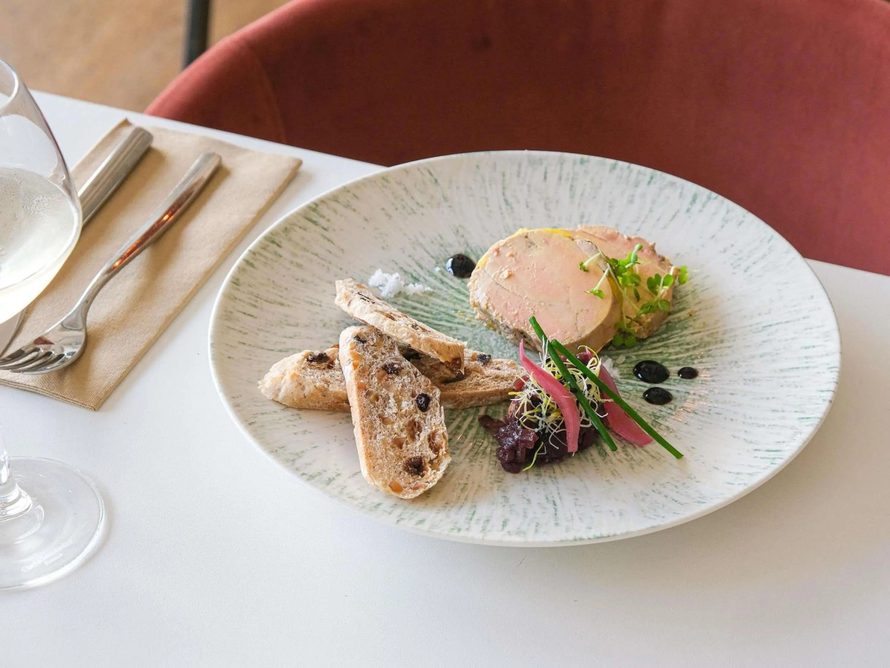 Restaurant/places to eat in Novotel Narbonne Sud A9/A61