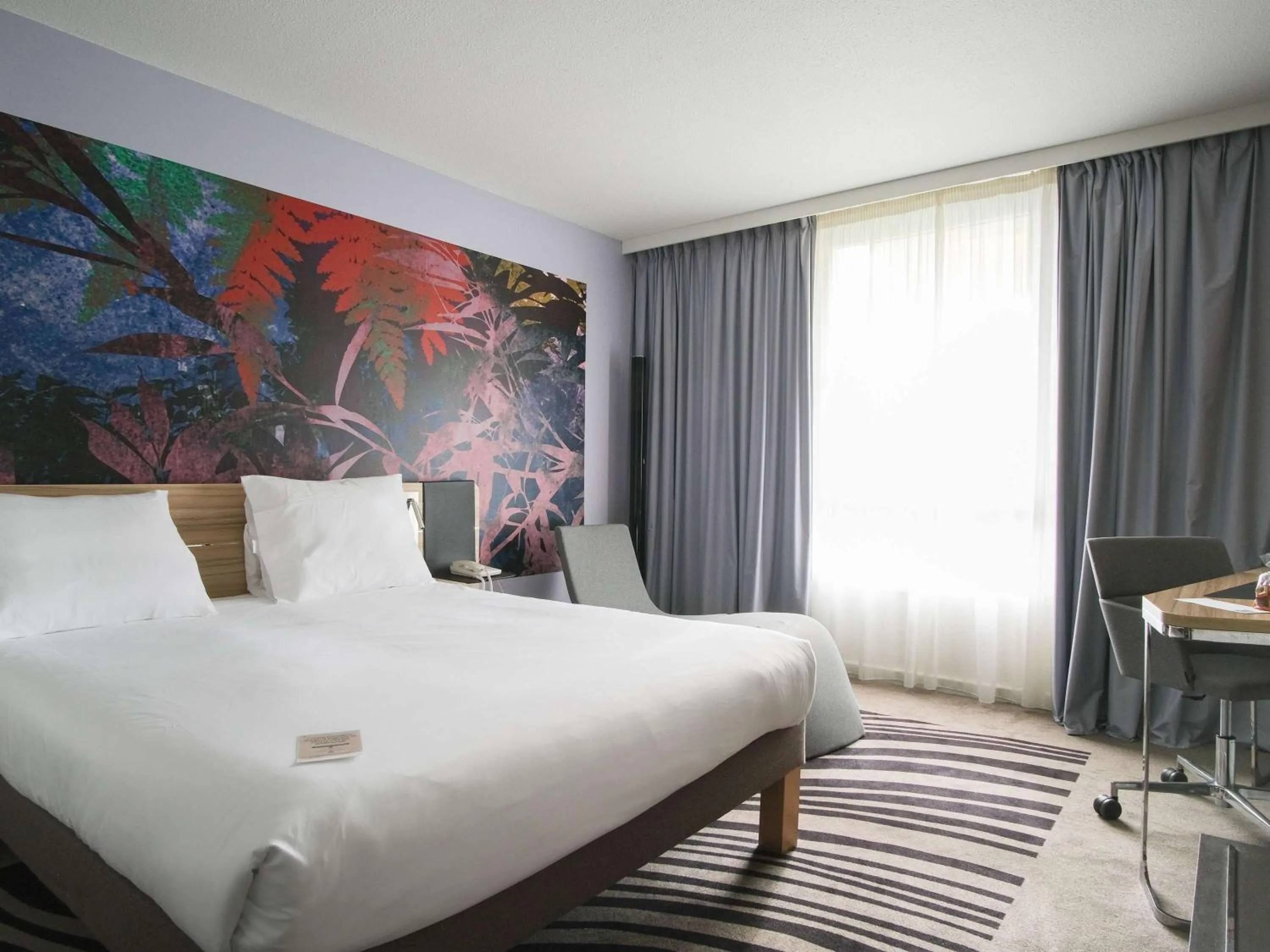 Bedroom, Bed in Novotel Narbonne Sud A9/A61