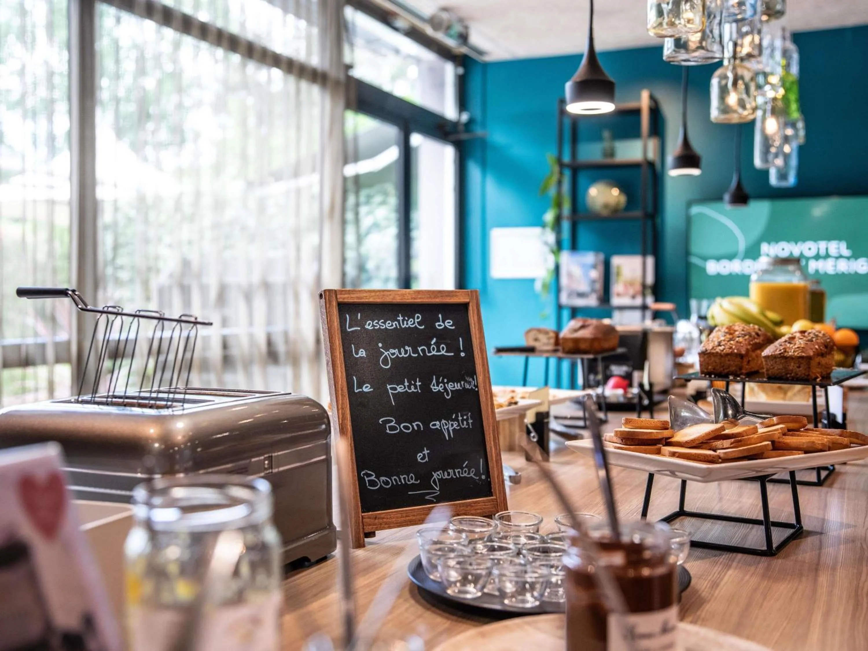 Breakfast in Novotel Bordeaux Mérignac