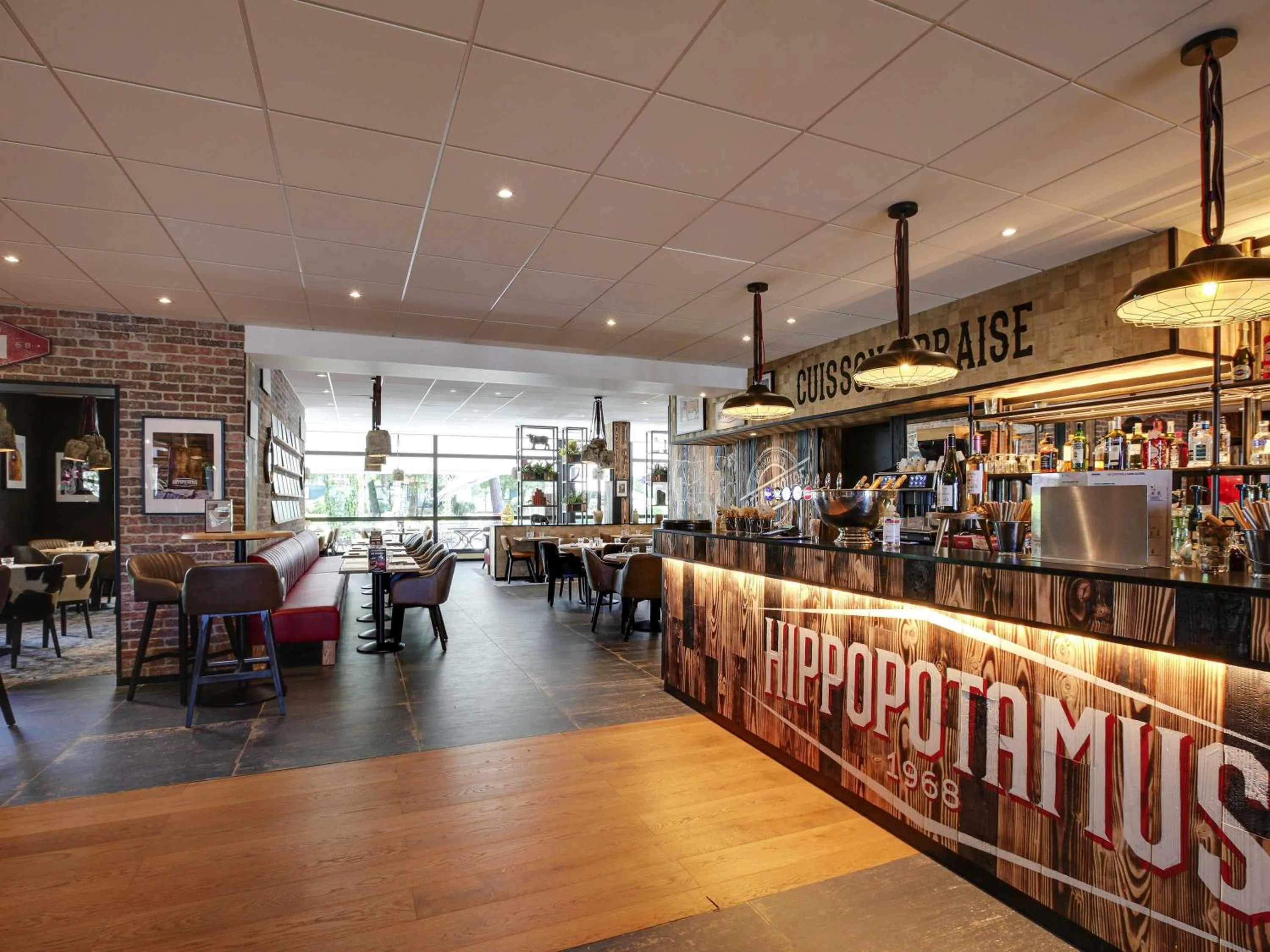 Restaurant/places to eat in Novotel Bordeaux Mérignac