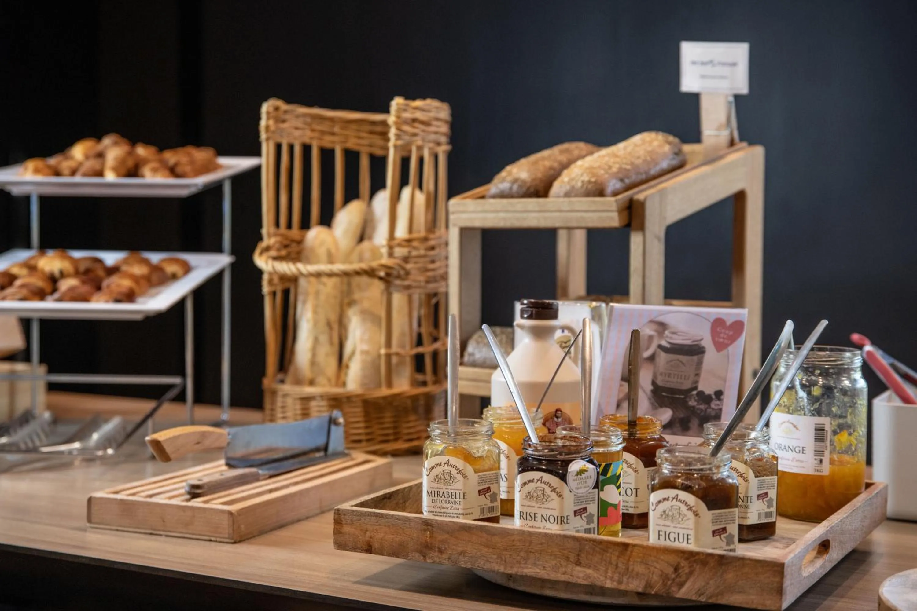 Buffet breakfast in Novotel Bordeaux Mérignac