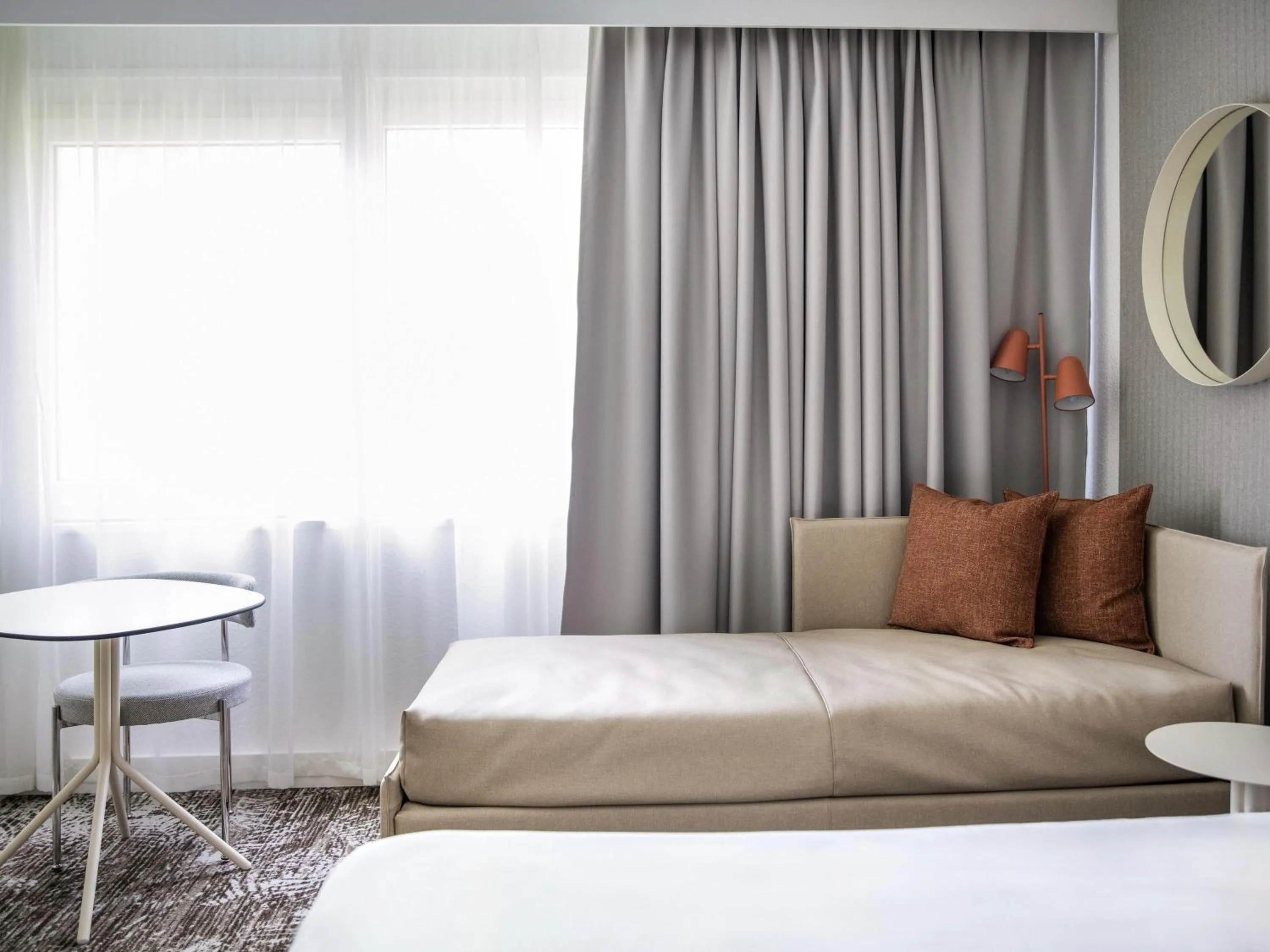 Bedroom, Bed in Novotel Bordeaux Mérignac