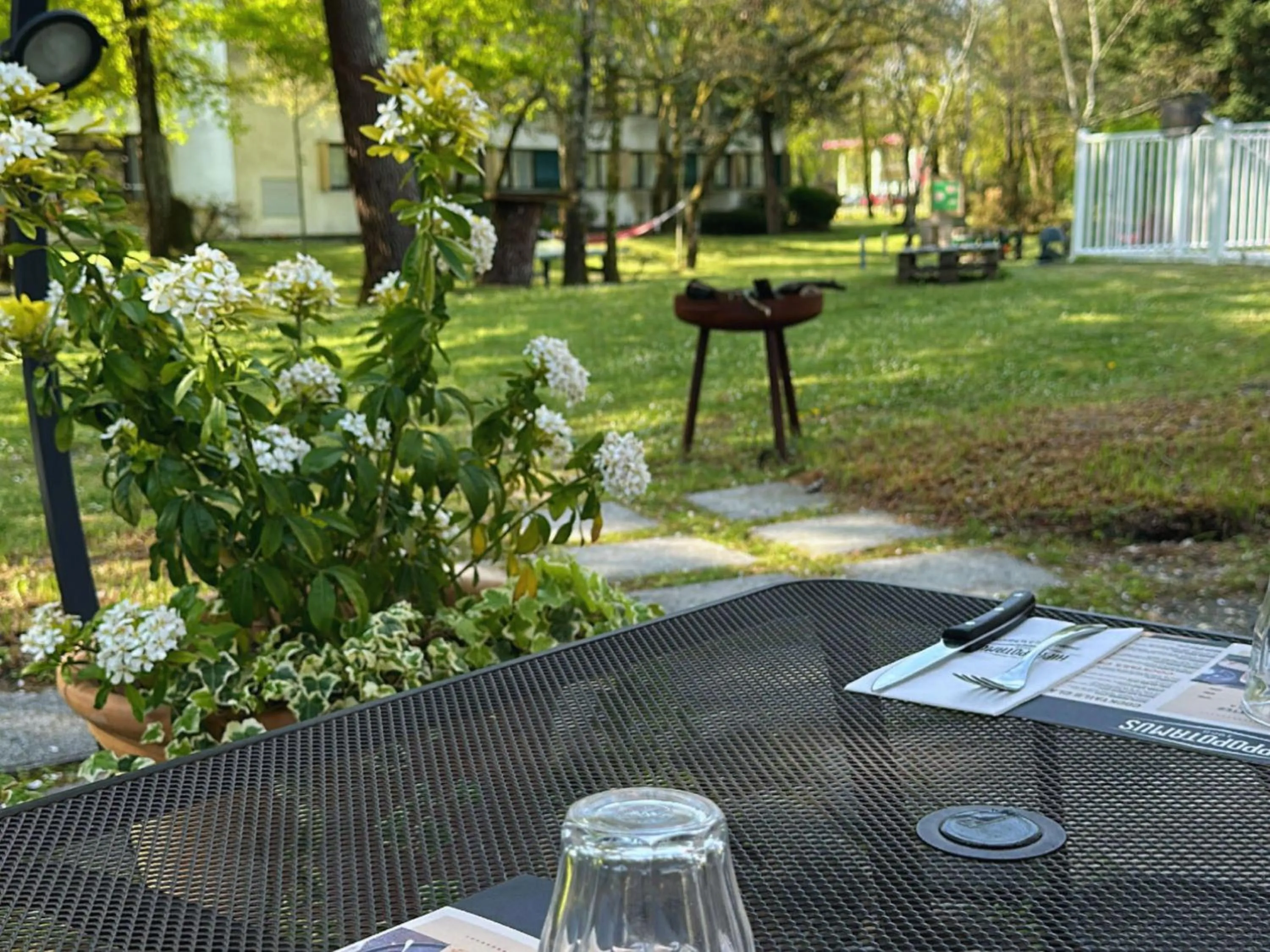 Restaurant/places to eat in Novotel Bordeaux Mérignac