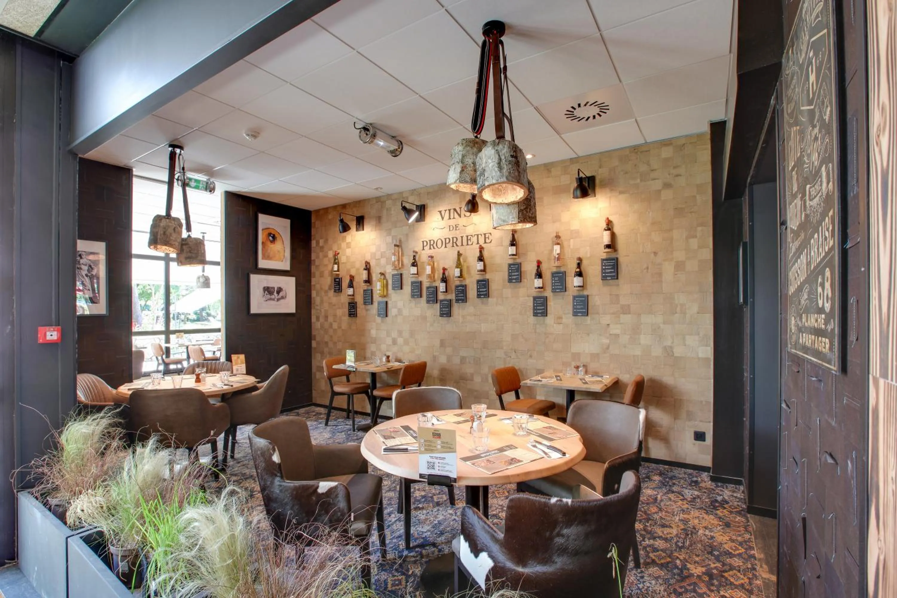 Restaurant/places to eat in Novotel Bordeaux Mérignac