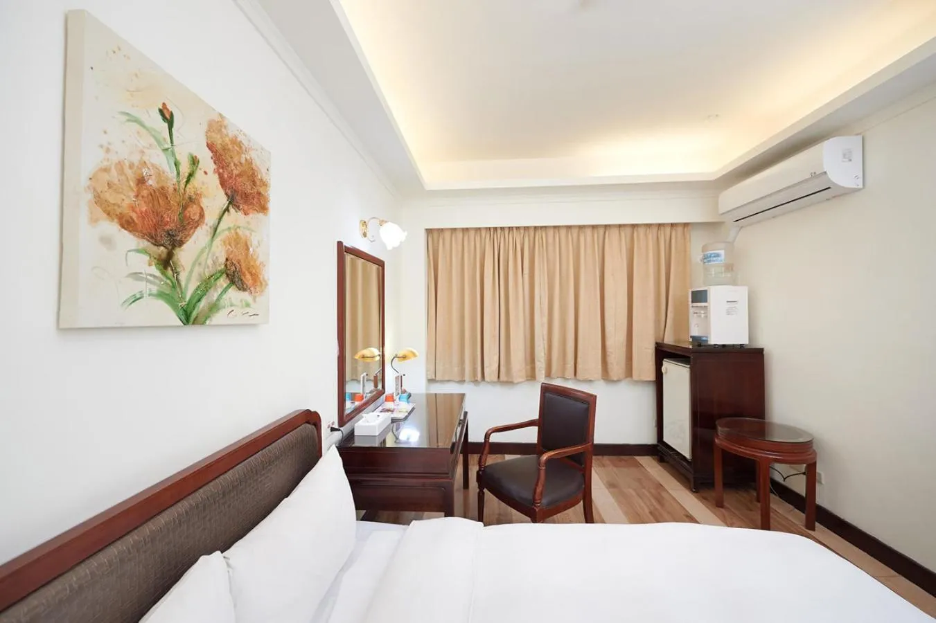 Peach Hotel