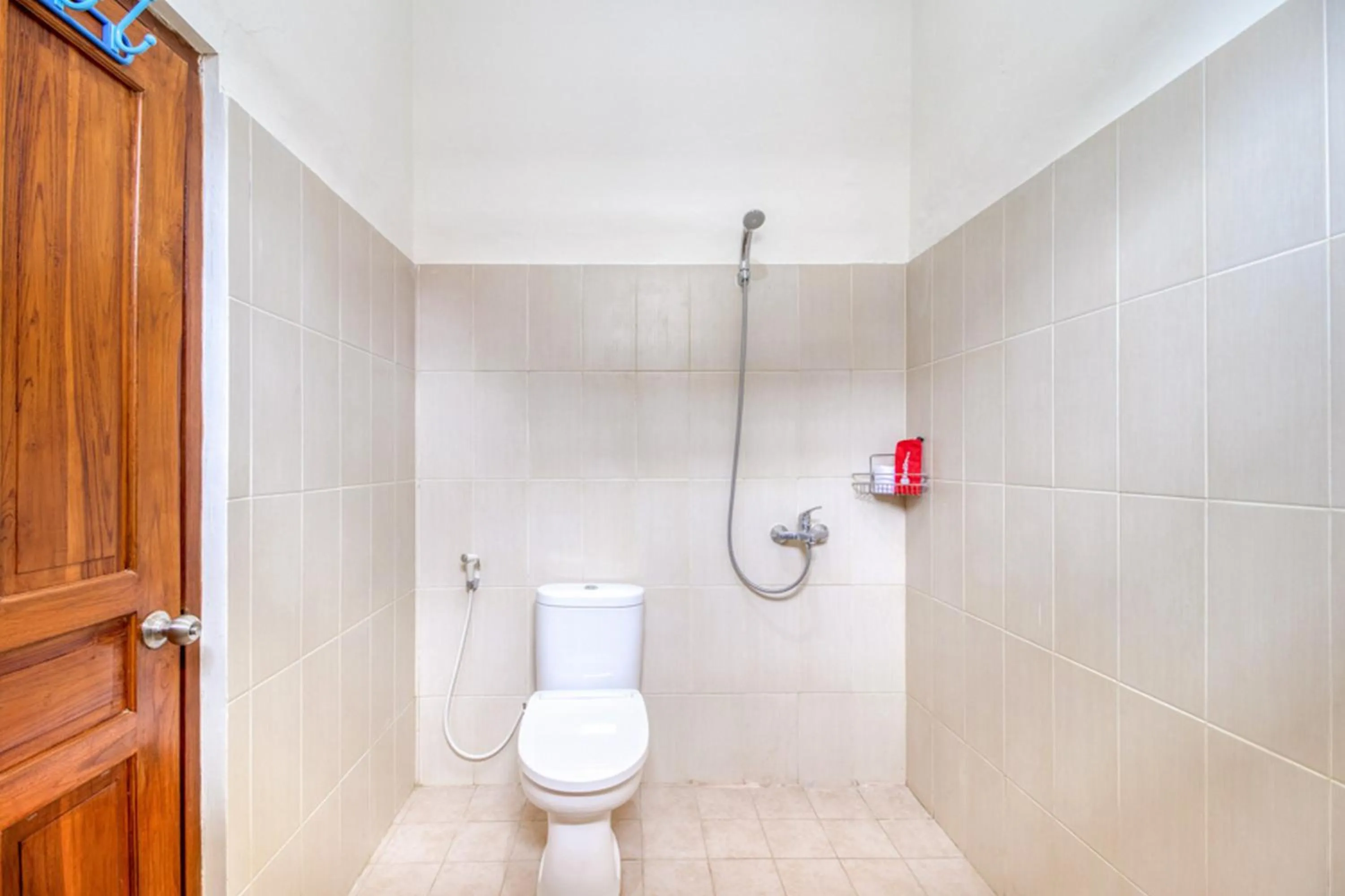 Bathroom in RedDoorz near Universitas Gajah Mada